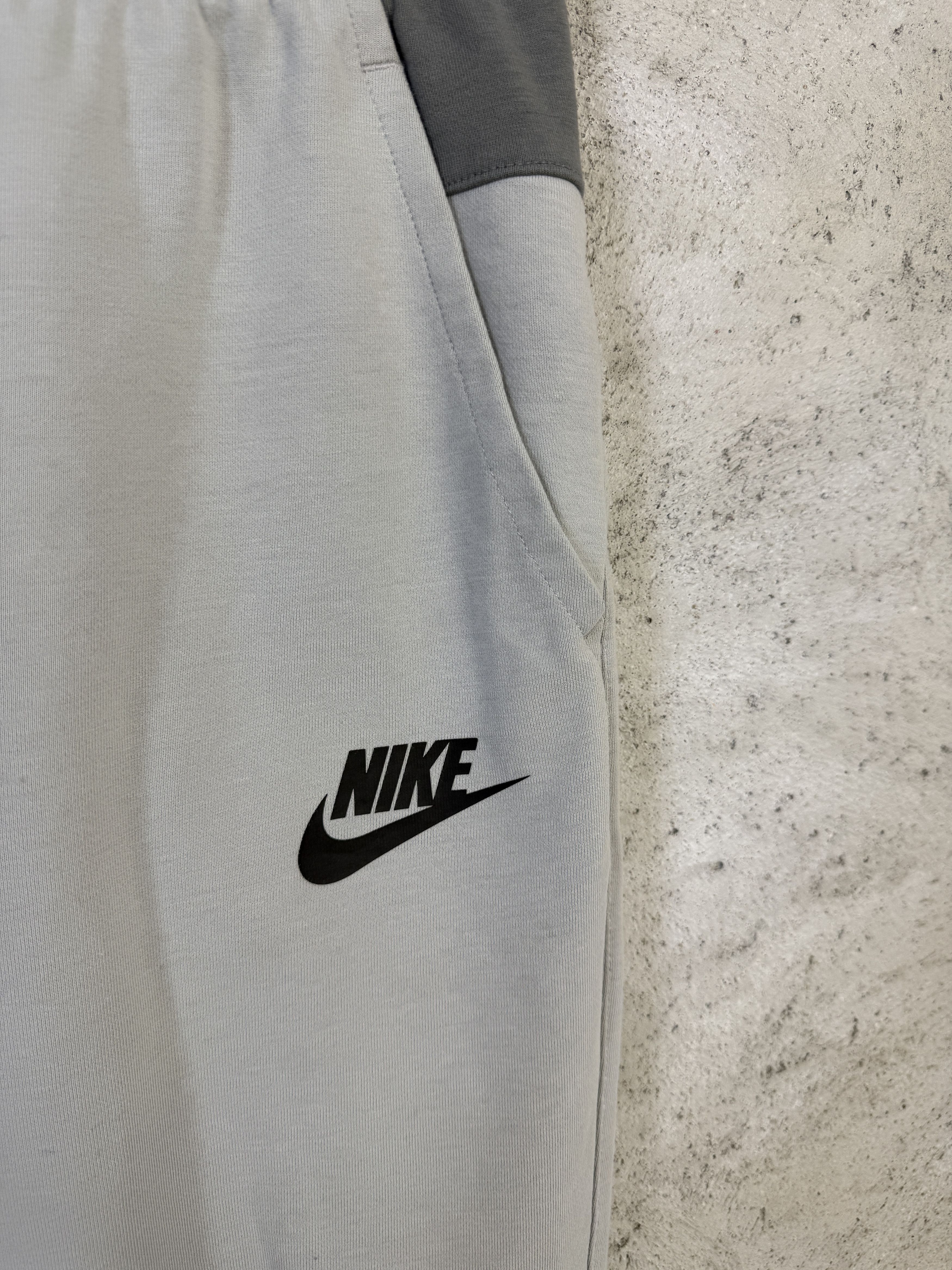 Nike Nike tech fleece sweatpants joggers drip drill trap Size 28" / US 6 / IT 42 - 2 Thumbnail