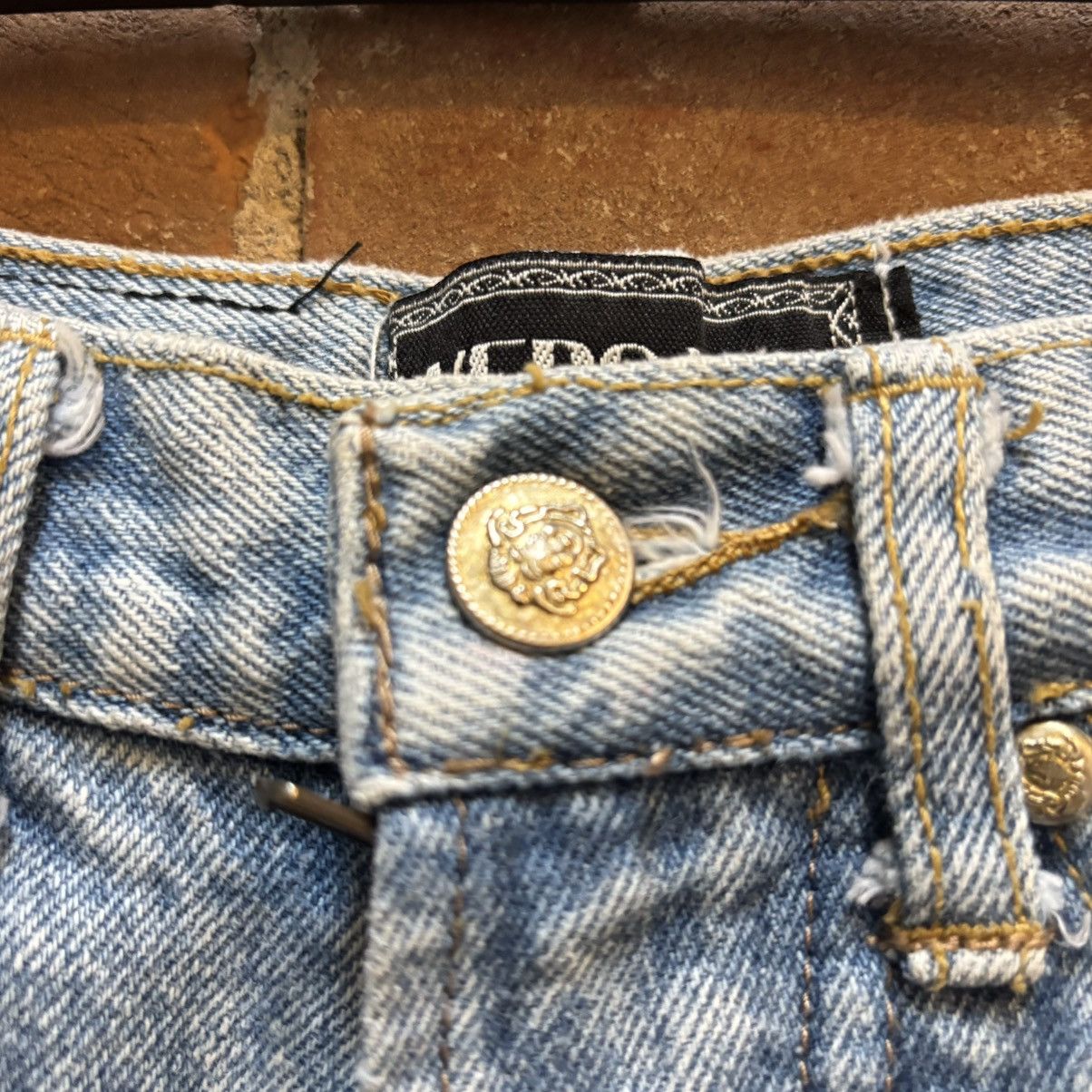 Versace × Vintage $250 Vintage 90s Versace Studded Denim Shorts Size 28" / US 6 / IT 42 - 3 Thumbnail