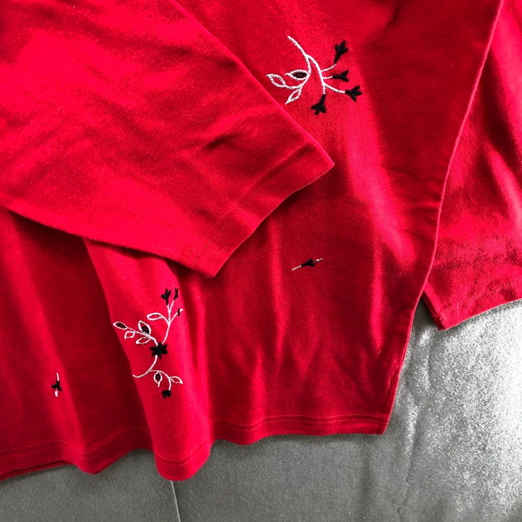 Vintage VINTAGE Bobbie Brooks Long Sleeve Shirt Womens 28W Red Floral Embroidered Crewneck Christmas Holiday Metallic Knit Cotton Blend Mens? Size 4XL / US 24-26 - 6 Thumbnail