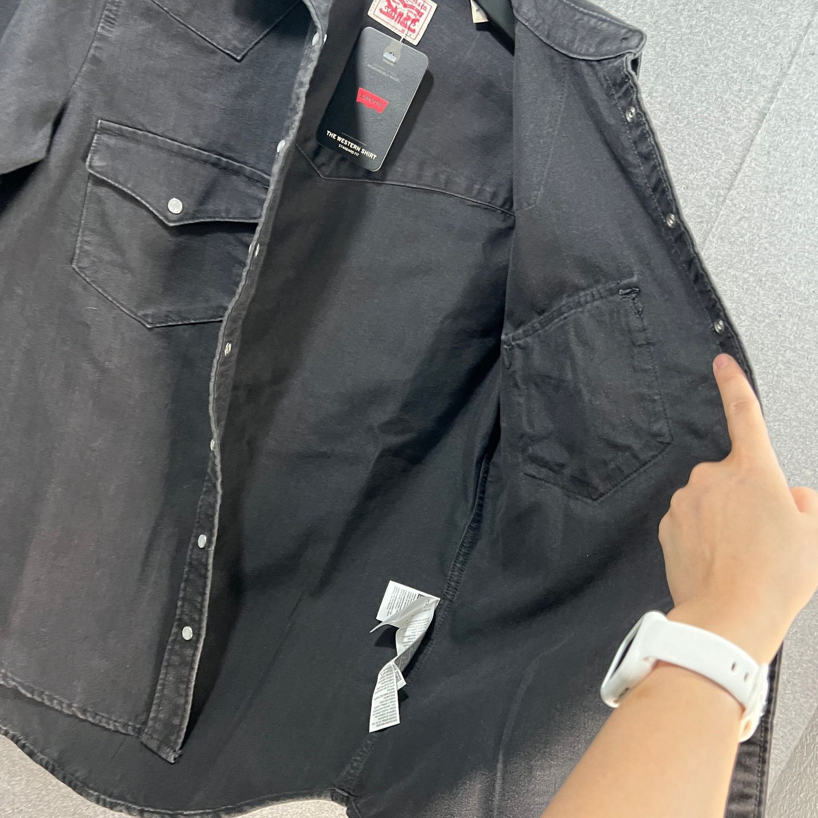 Levi's Levi's Women's The Ultimate Western Shirt, Black, Small Size S / US 4 / IT 40 - 4 Thumbnail