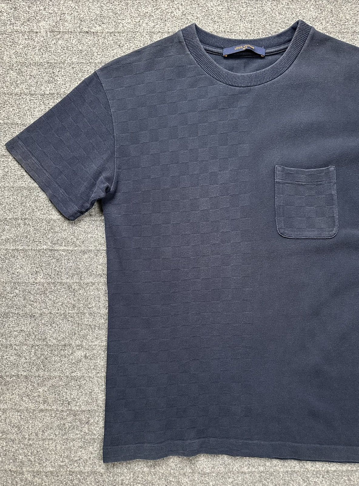 Louis Vuitton Louis Vuitton - Half Damier Pocket Tee - Navy Size US XS / EU 42 / 0 - 2 Thumbnail