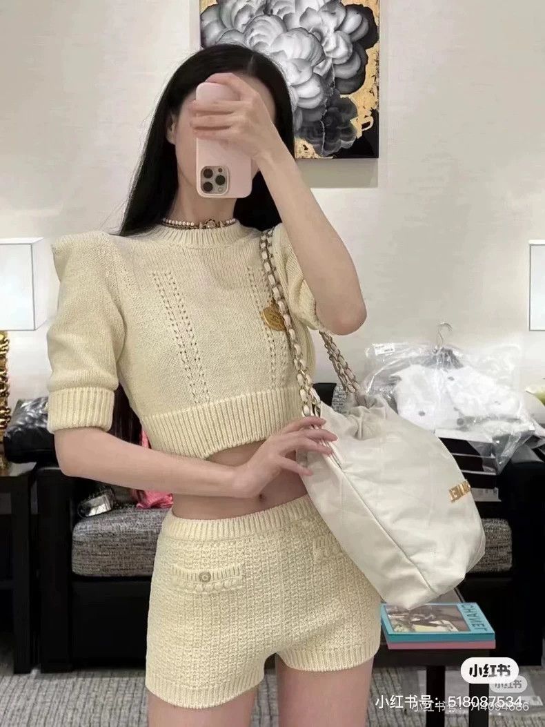 Chanel Chanel 22s beige high waist medium sleeve knit sweater Size XS / US 0-2 / IT 36-38 - 9 Thumbnail