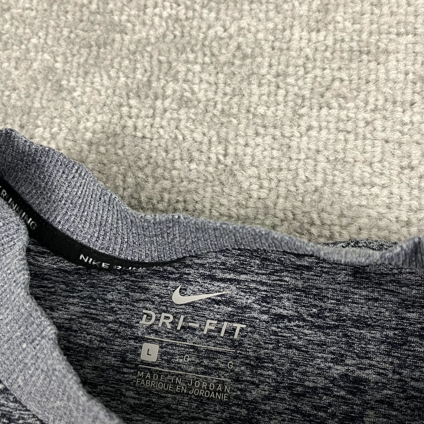 Nike Nike Shirt Womens Large Element Dri-Fit Long Sleeve Running Blue Gym 928741-451 Size L / US 10 / IT 46 - 3 Thumbnail
