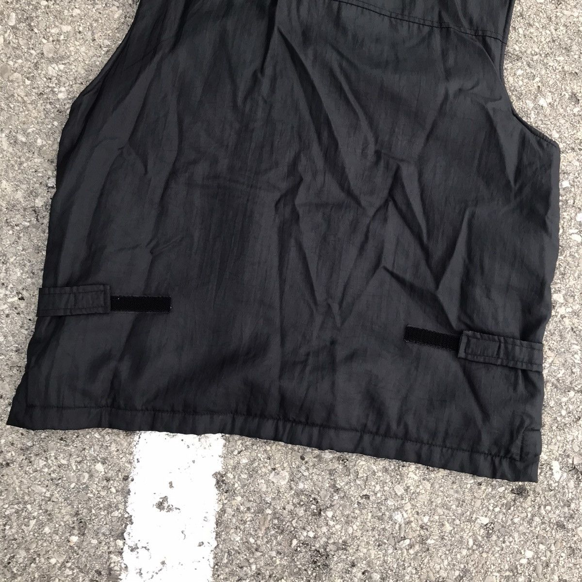 Gap × Vintage Vintage 00s Gap fleece lined cargo Utility vest Sz M Size US M / EU 48-50 / 2 - 9 Thumbnail