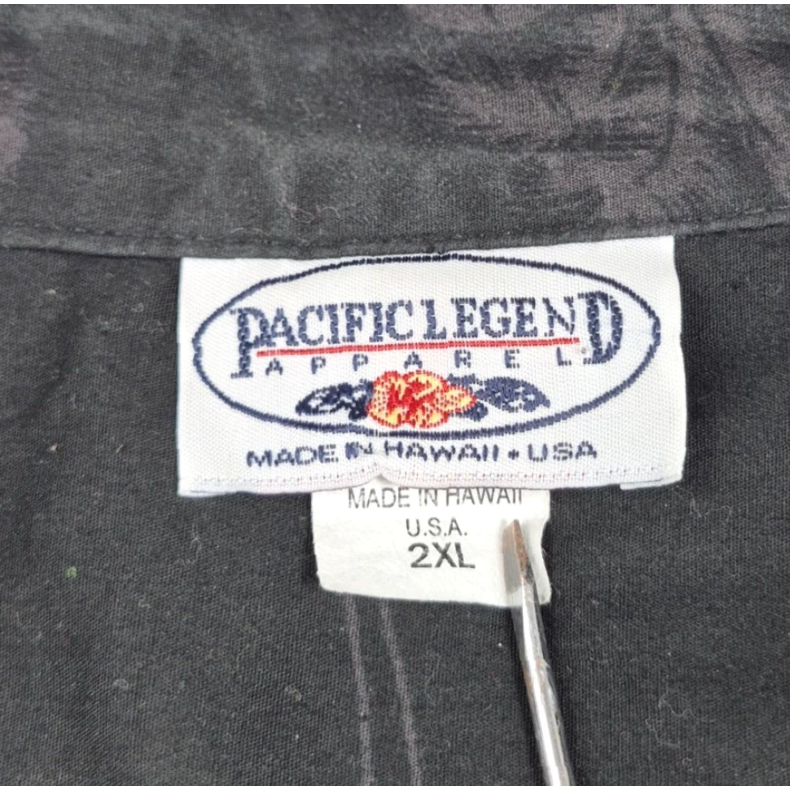 Vintage VINTAGE Pacific Legend Apparel Shirt Mens 2XL Black Hawaiian Cocktail Aloha Tropical Graphic Print Short Sleeve Button-Up Beach Mens Size US XXL / EU 58 / 5 - 6 Thumbnail