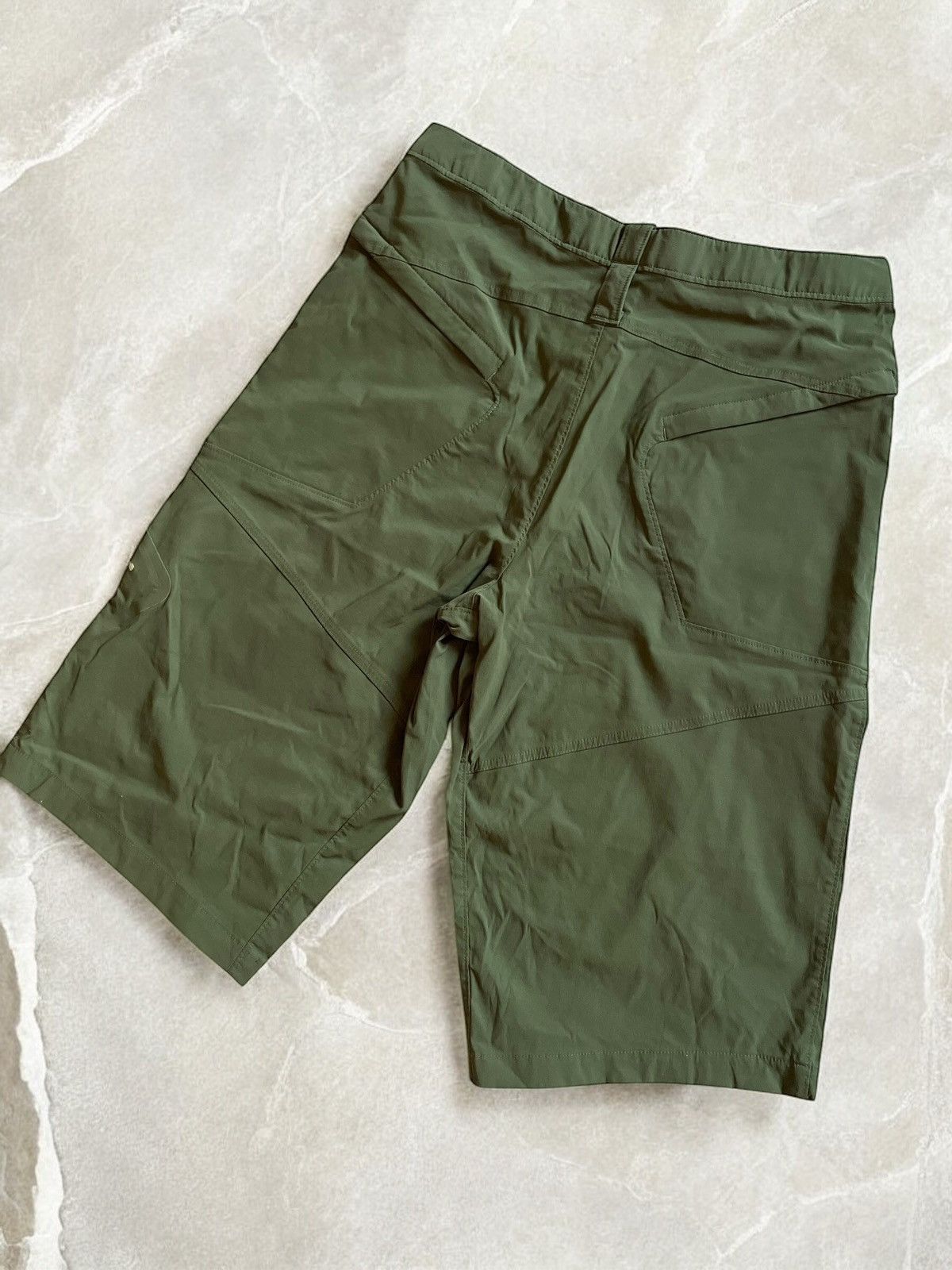 Nike ACG × Vintage NIKE ACG BIG LOGO CARGO POCKET SHORTS Bermuda vintage y2k Size US 34 / EU 50 - 4 Thumbnail