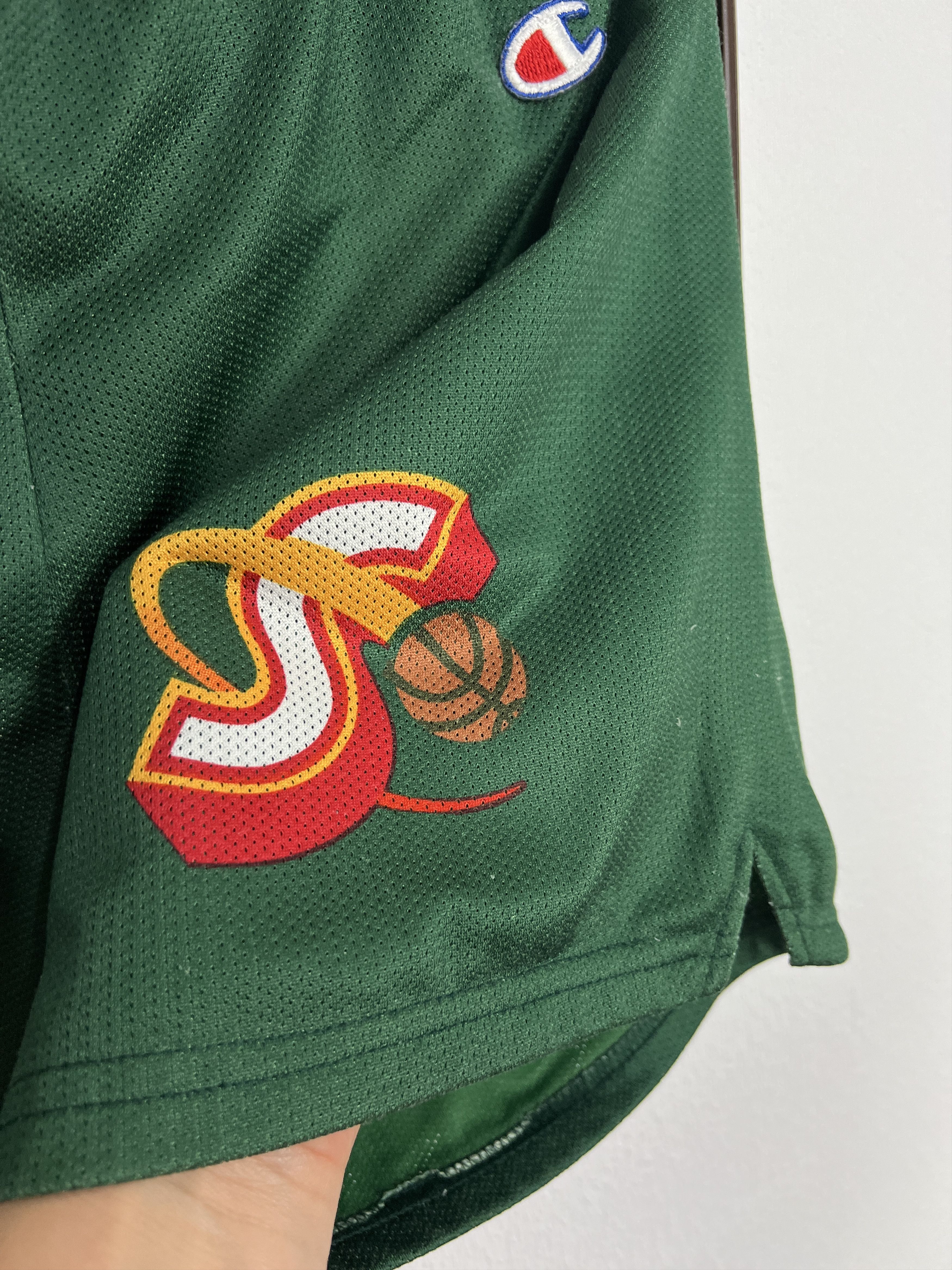 Champion Vintage 90's Champion Seattle Super Sonics NBA Shorts Rare Size US 30 / EU 46 - 4 Thumbnail