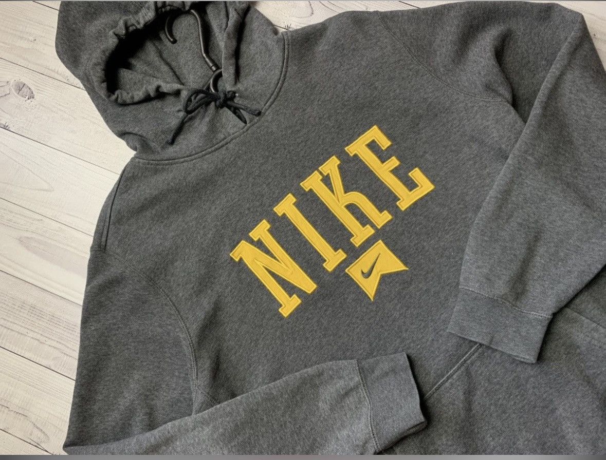 Nike × Vintage Vintage hoodie Nike big logo Size - L Size US L / EU 52-54 / 3 - 2 Thumbnail