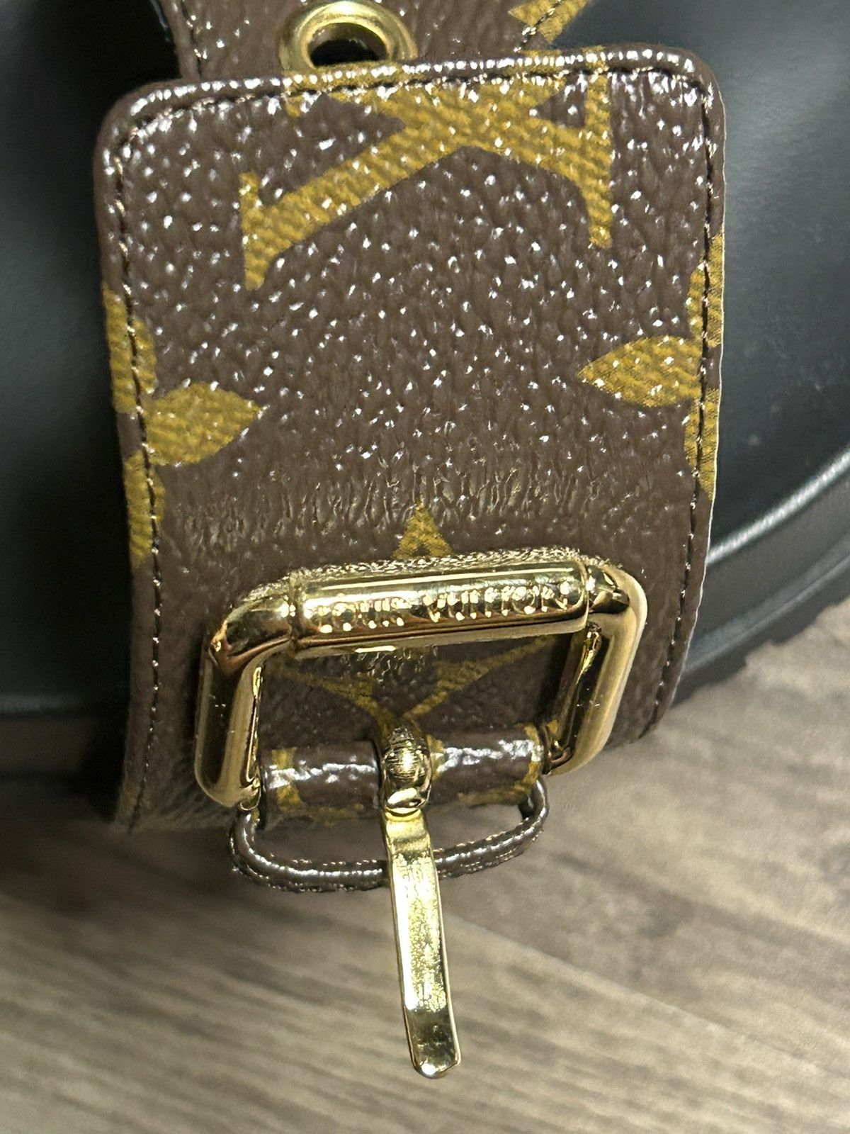 Louis Vuitton Louis Vuitton Bom Dia Flat Comfort Mule Size US 4.5 / IT 34.5 - 7 Thumbnail