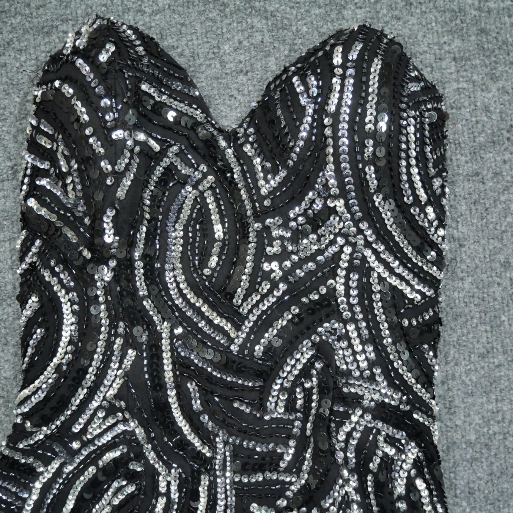 Vintage VINTAGE Scala Top Womens 0 Black Silk Sequin Shirt Strapless Blouse Puff Sleeve Casual Party/Cocktail Womens 0 Black Silk Sequin Size XS / US 0-2 / IT 36-38 - 2 Thumbnail