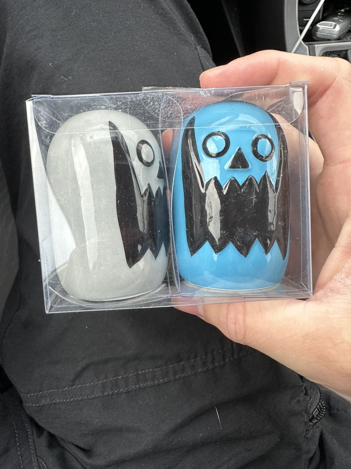 Asspizza Asspizza Salt and Pepper Shakers Ceramic Rare Gray and Blue Size ONE SIZE - 2 Thumbnail
