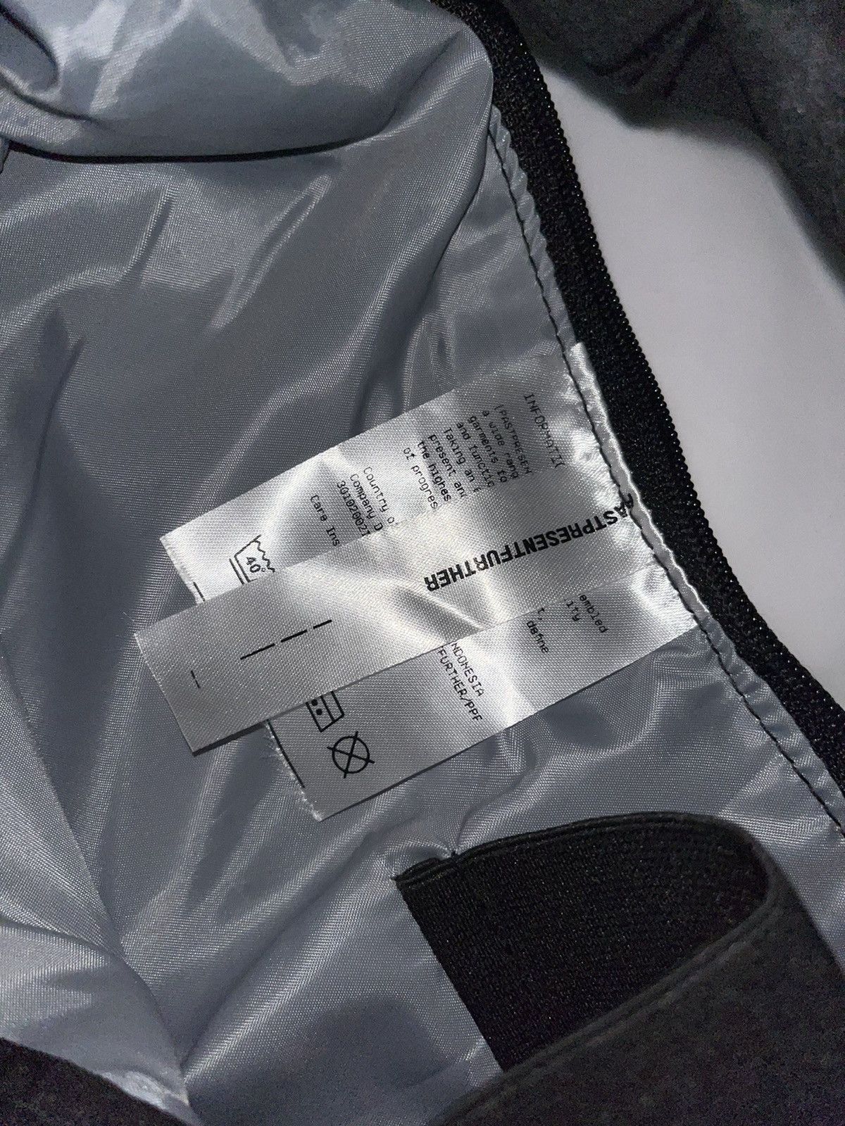 Designer × Handmade × ROA The Navigate Sling Bag Size ONE SIZE - 9 Thumbnail