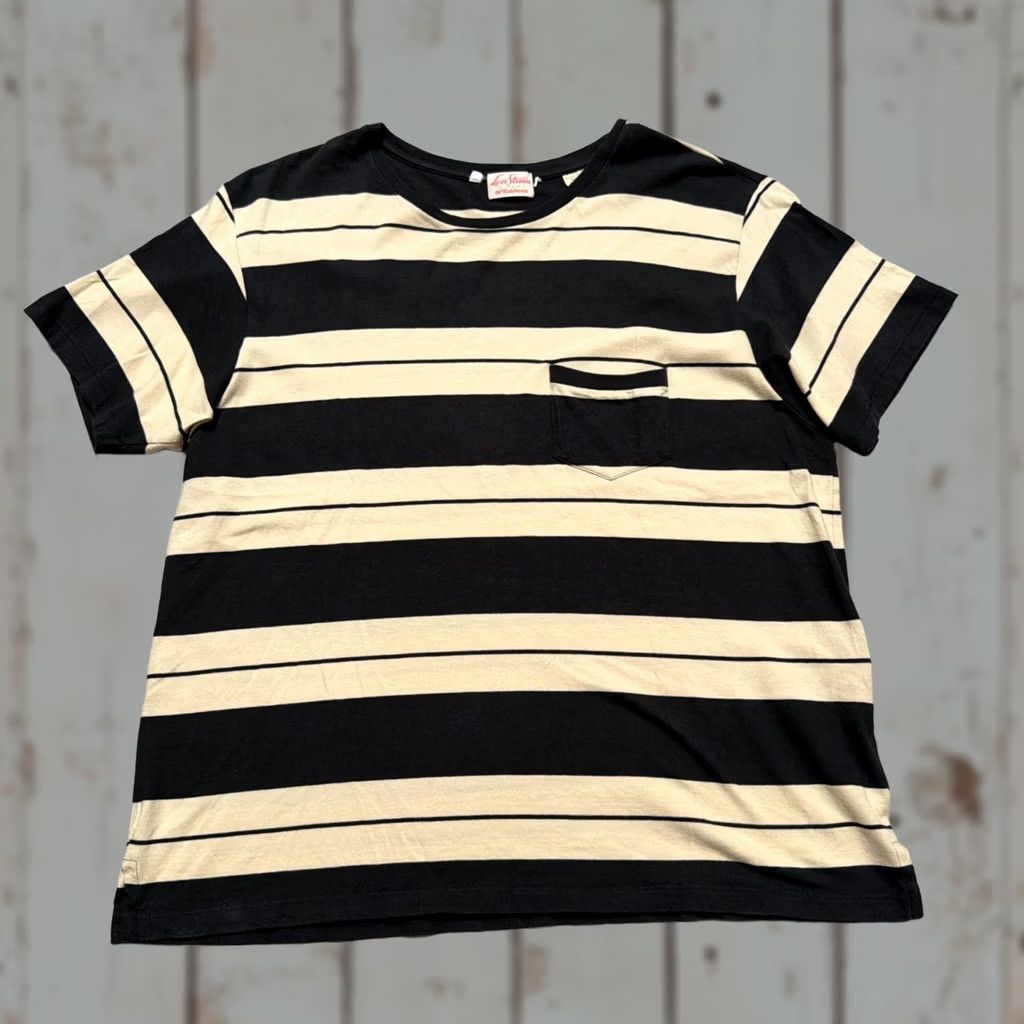 Levi's Levis Sportswear Of California Big E LVC Border Stripe Cotton Pocket T-Shirt XL Size US XL / EU 56 / 4 - 1 Thumbnail