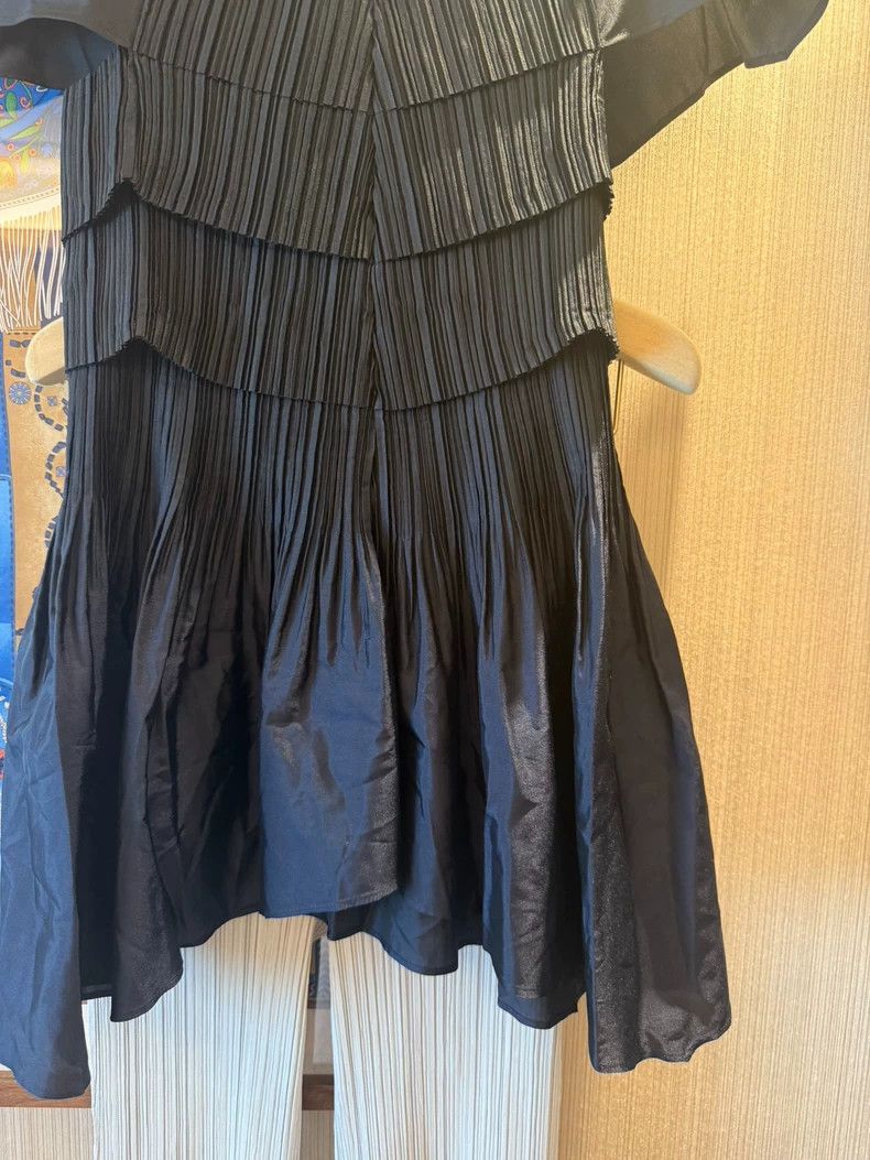 Issey Miyake Issey Miyake A black main line high-end skirt skirt dress Size S / US 4 / IT 40 - 8 Thumbnail