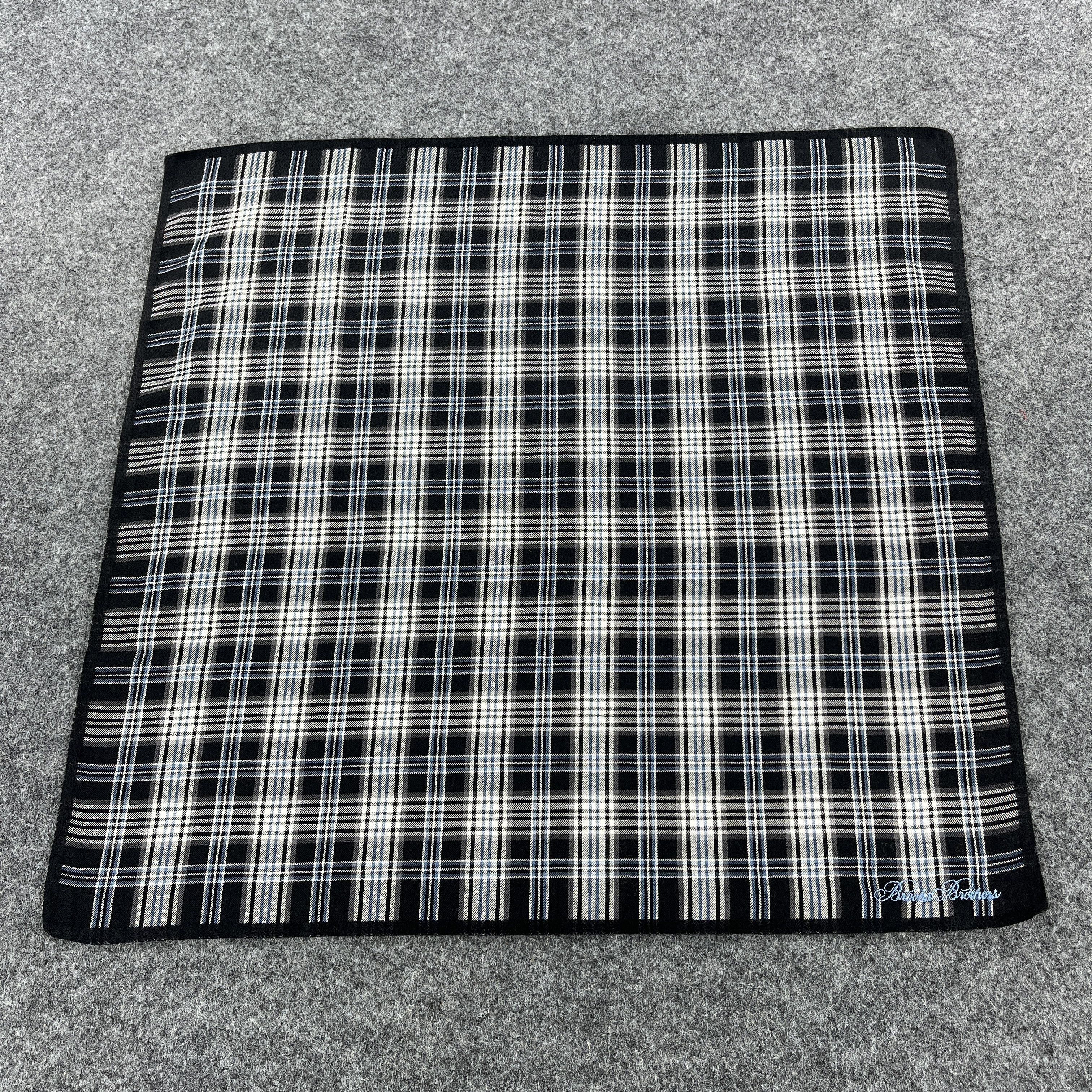 Brooks Brothers Brooks Brothers Handkerchief / Neckerchief / Bandana B468 Size ONE SIZE - 9 Thumbnail