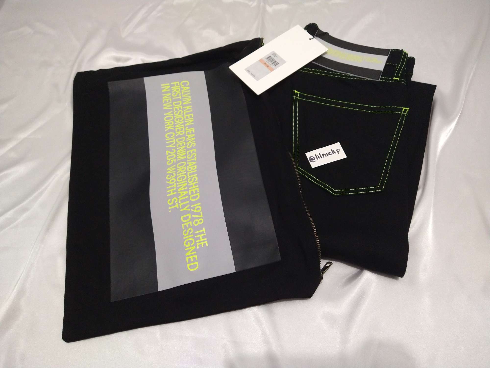 Calvin Klein 205W39NYC EST. 1978 Baggy Black Hole Jeans Size US 28 / EU 44 - 11 Thumbnail