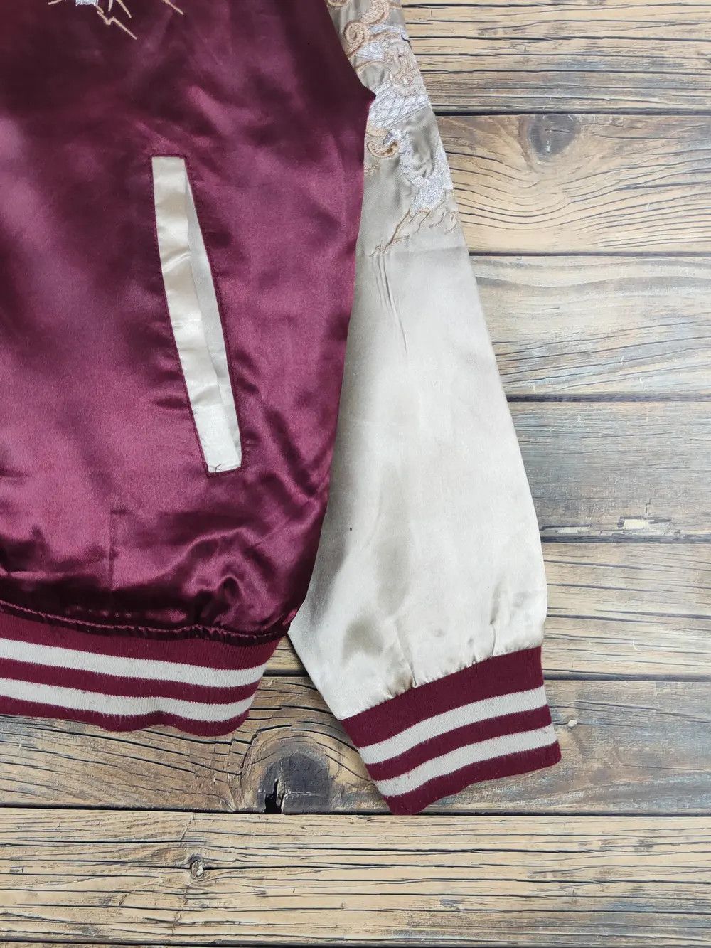 Japanese Brand DL Japan vintage Maroon Dragon tiger varsity Jackets #W1627 Size US L / EU 52-54 / 3 - 16 Thumbnail