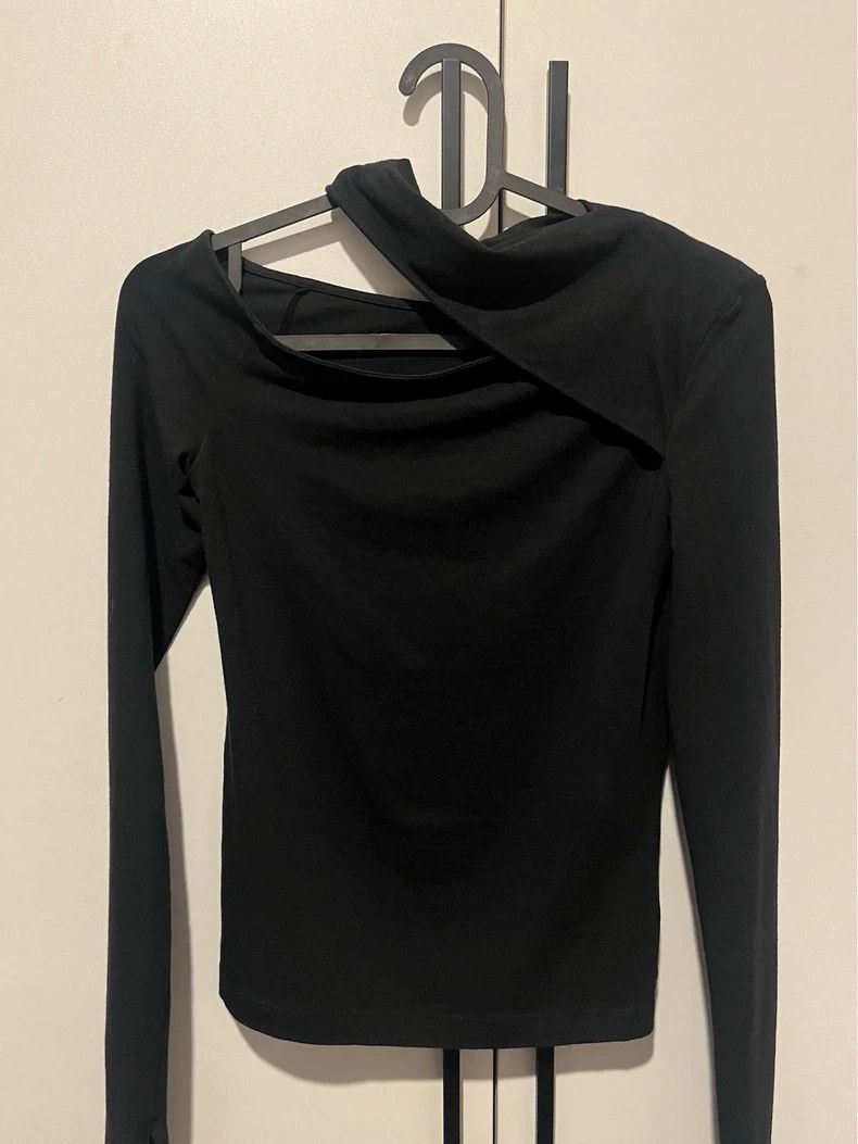 Helmut Lang HELMUT LANG Single-side off-shoulder top Size XS / US 0-2 / IT 36-38 - 1 Thumbnail