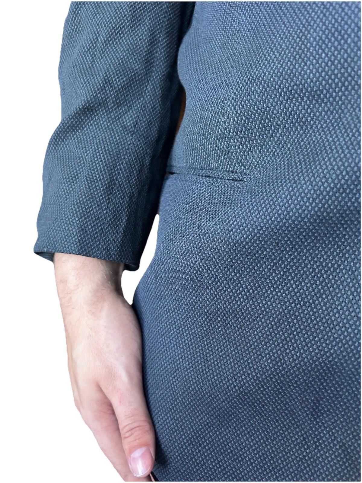 Giorgio Armani Giorgio Armani Le Collezioni Saks 5th 42RL blazer Italy Size 42R - 4 Thumbnail
