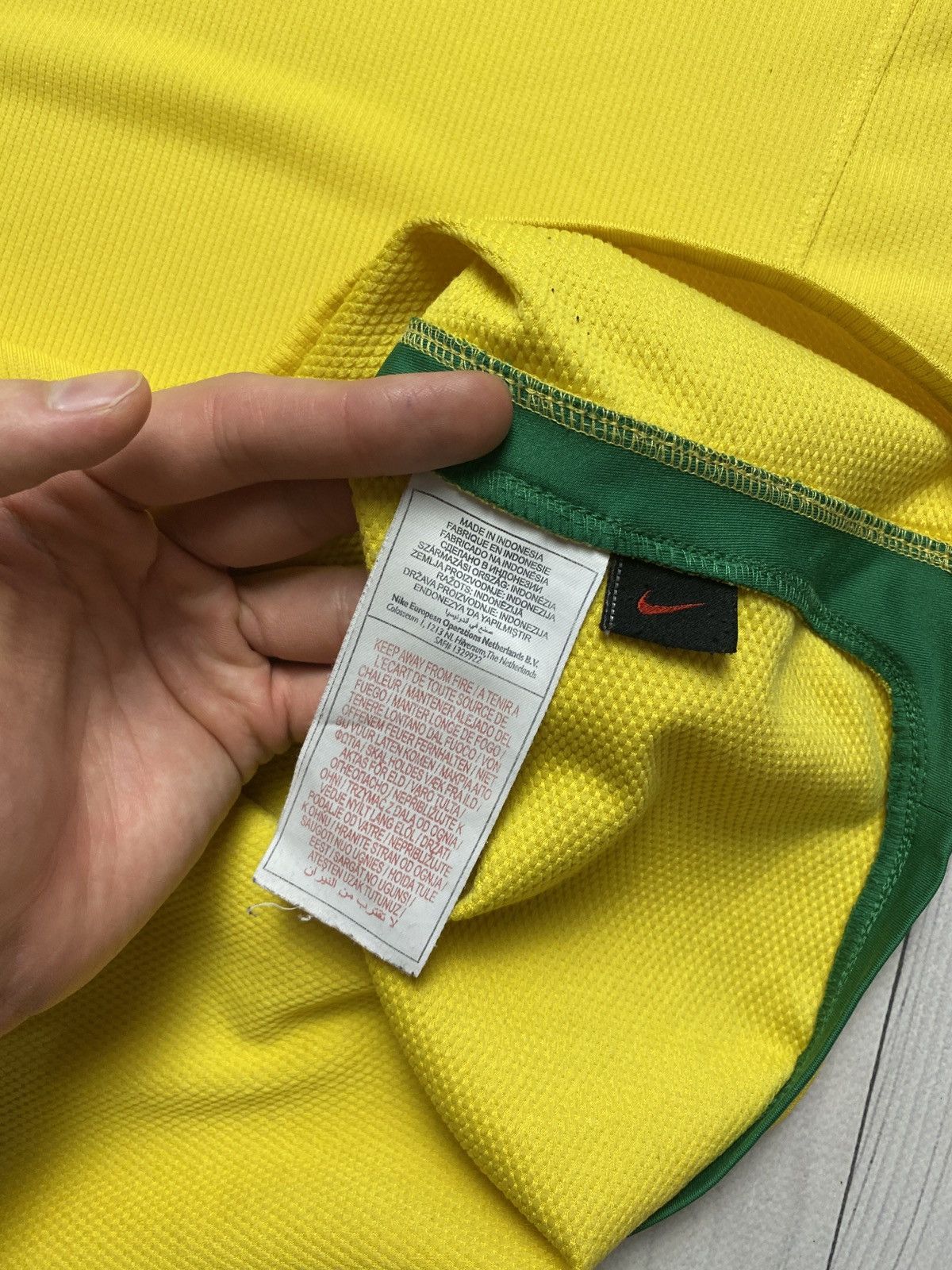 Nike Vintage Nike Brazil jersey tee Brasil Size US M / EU 48-50 / 2 - 6 Thumbnail