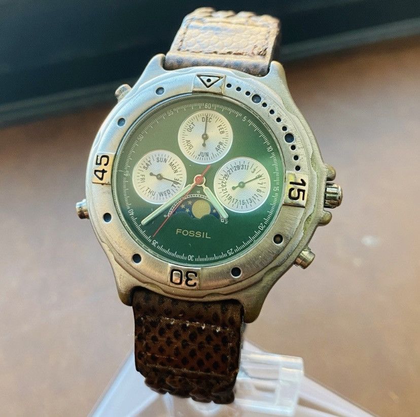 Fossil 1995 FOSSIL CHRONOGRAPH MOON PHASE WATCH BQ-8484 Size ONE SIZE - 1 Thumbnail