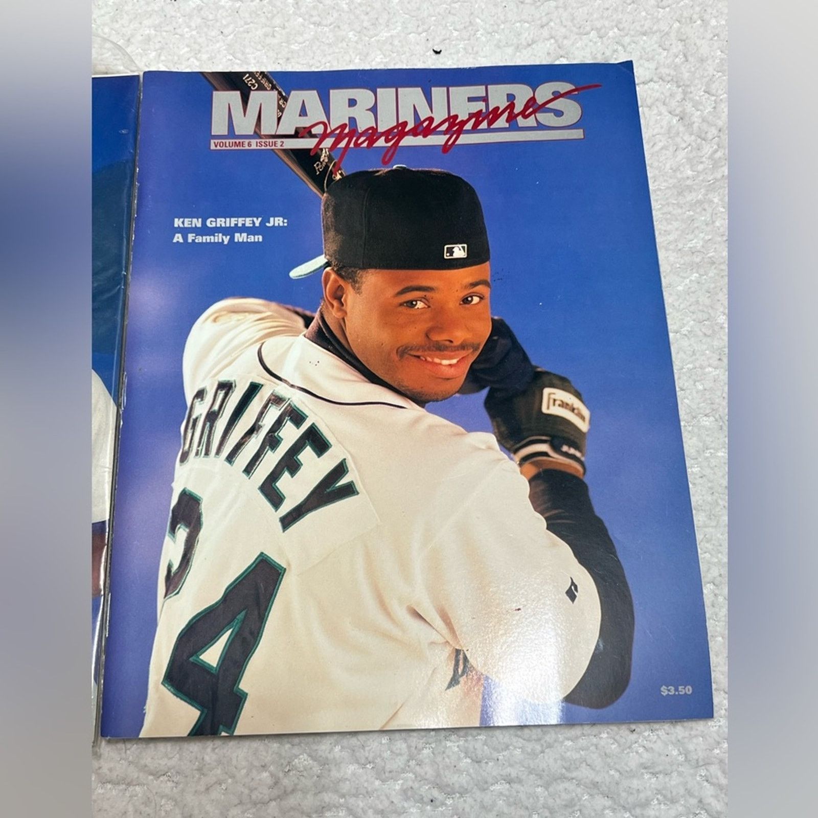 MLB Vintage Ken Griffey Jr. Mariners Magazine Lot MINT Size ONE SIZE - 2 Thumbnail