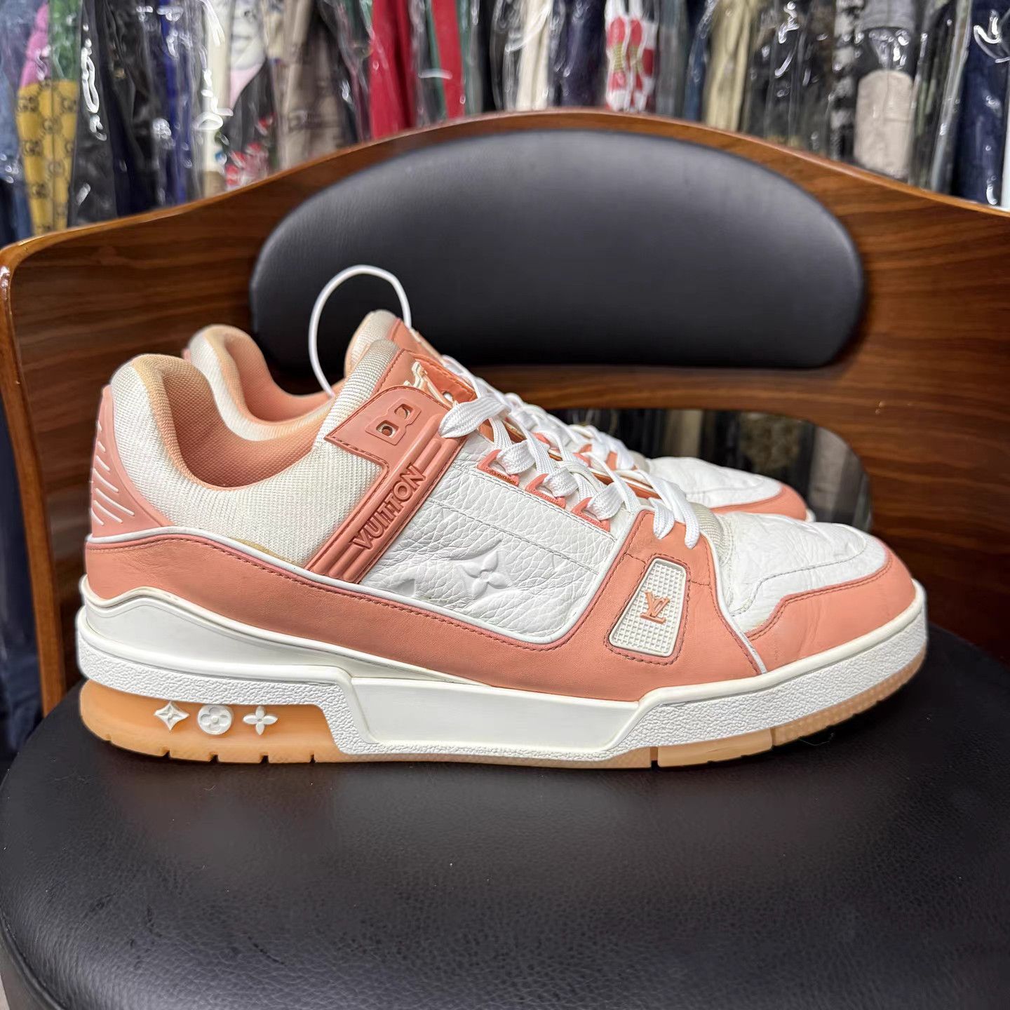 Louis Vuitton Louis Vuitton Trainer White Pink Peach K15 Size US 10.5 / EU 43-44 - 4 Thumbnail