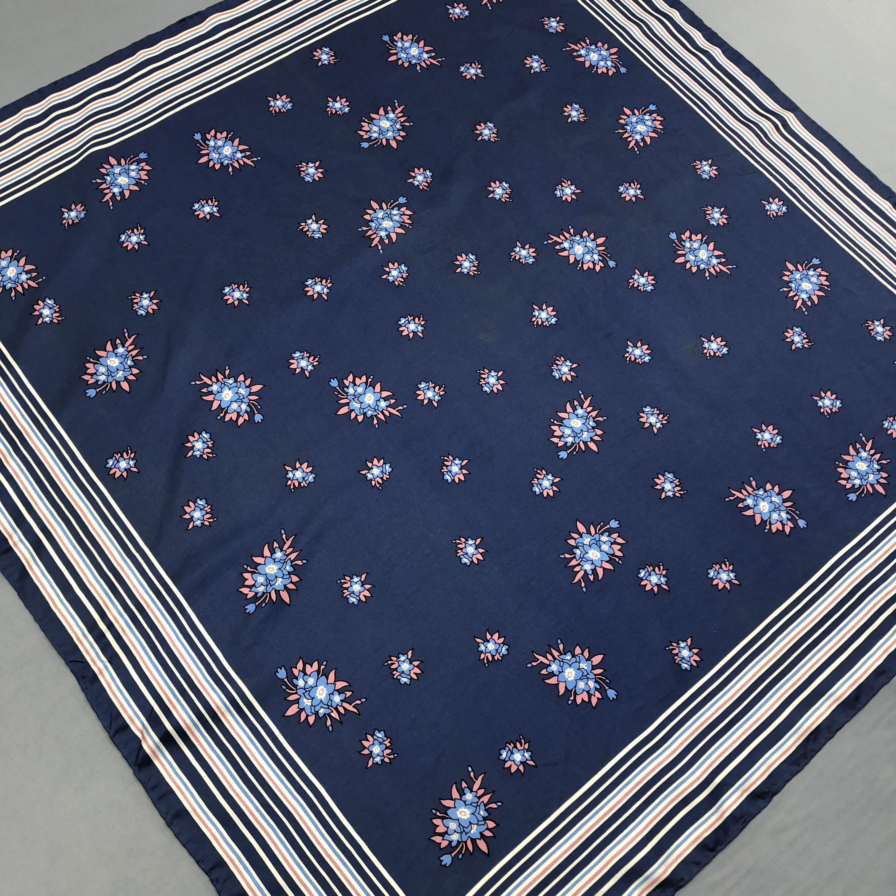 Other × Vintage Vintage Monika Ernoa SILK Scarf Twill Stole Wraps Scarves Size ONE SIZE - 3 Thumbnail