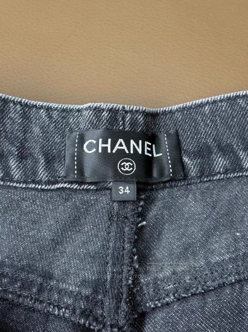 Chanel Chanel Black and gray shiny logo small foot jeans Size 42" / US 20 - 5 Thumbnail