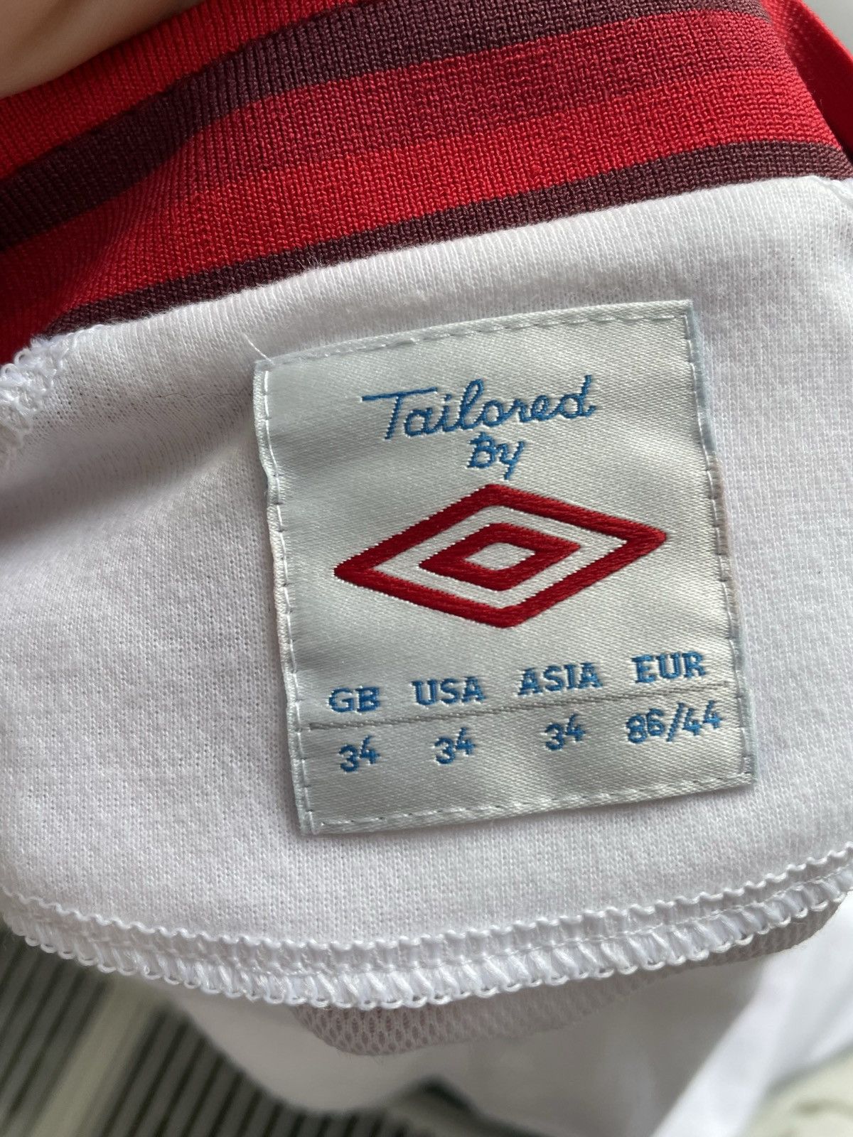 Umbro Mens England Football Home Shirt 2012 Umbro Size US XS / EU 42 / 0 - 3 Thumbnail