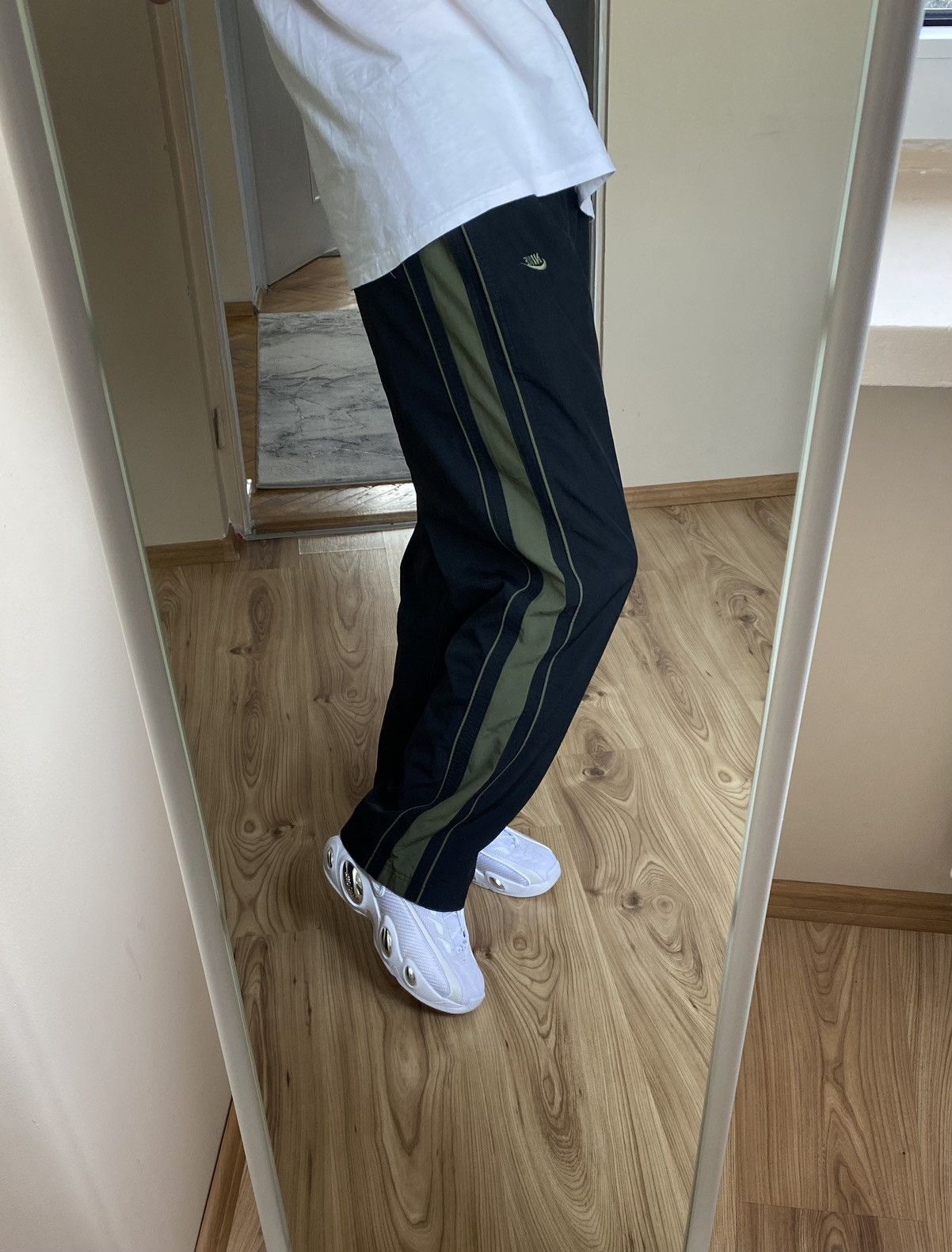 Nike × Vintage Vintage 00’s Nike Baggy Fit Sweatpants Trackpants Size US 34 / EU 50 - 1 Thumbnail