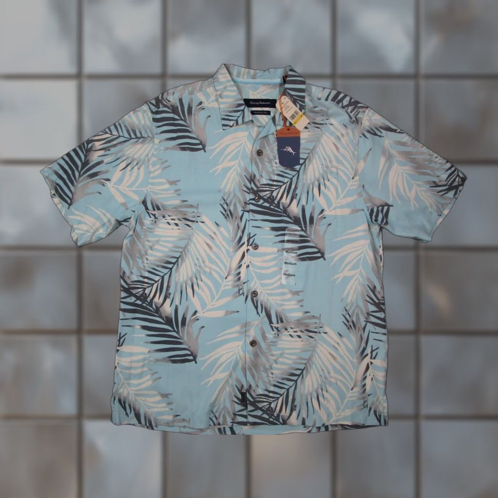 Tommy Bahama Tommy Bahama Floral Button-Up Shirt Mens Medium Blue Silk Short Sleeve Hawaiian Size US M / EU 48-50 / 2 - 1 Thumbnail