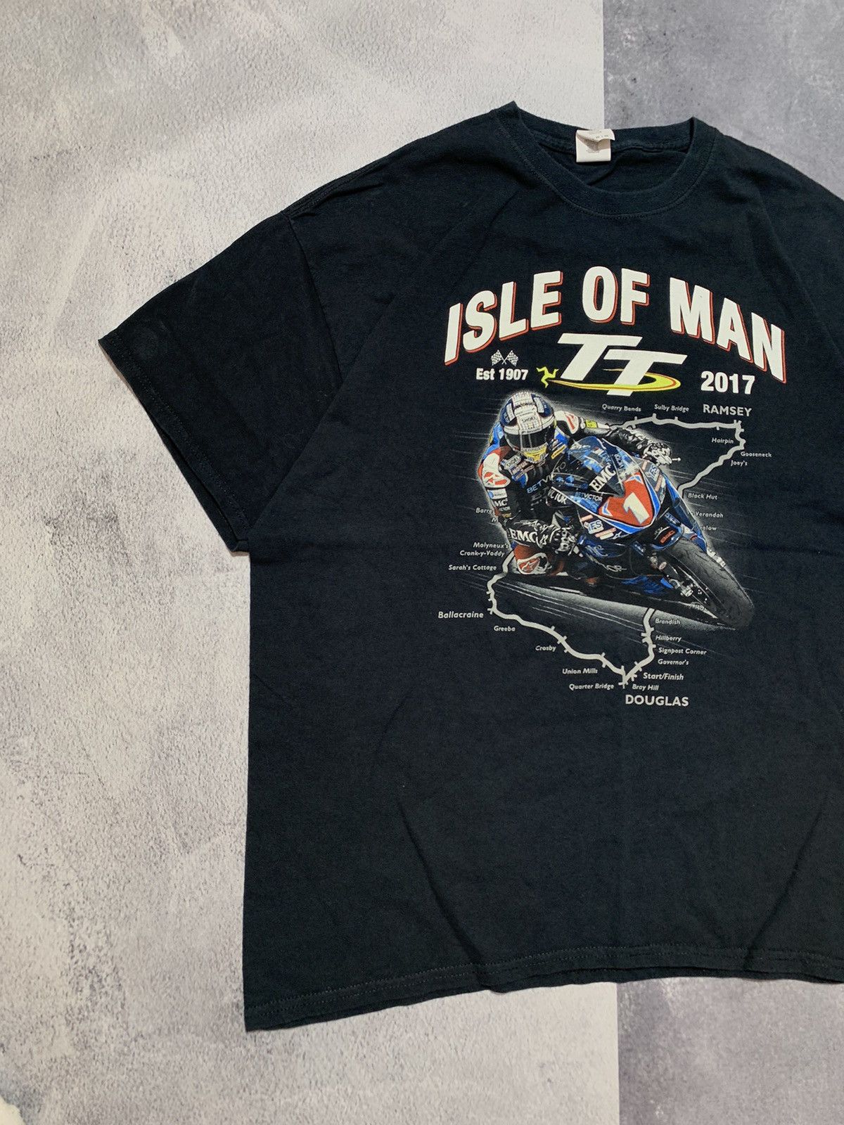 Vintage Vintage TT Isle Of Man tee big logo streetwear sizeXL Size US XL / EU 56 / 4 - 2 Thumbnail