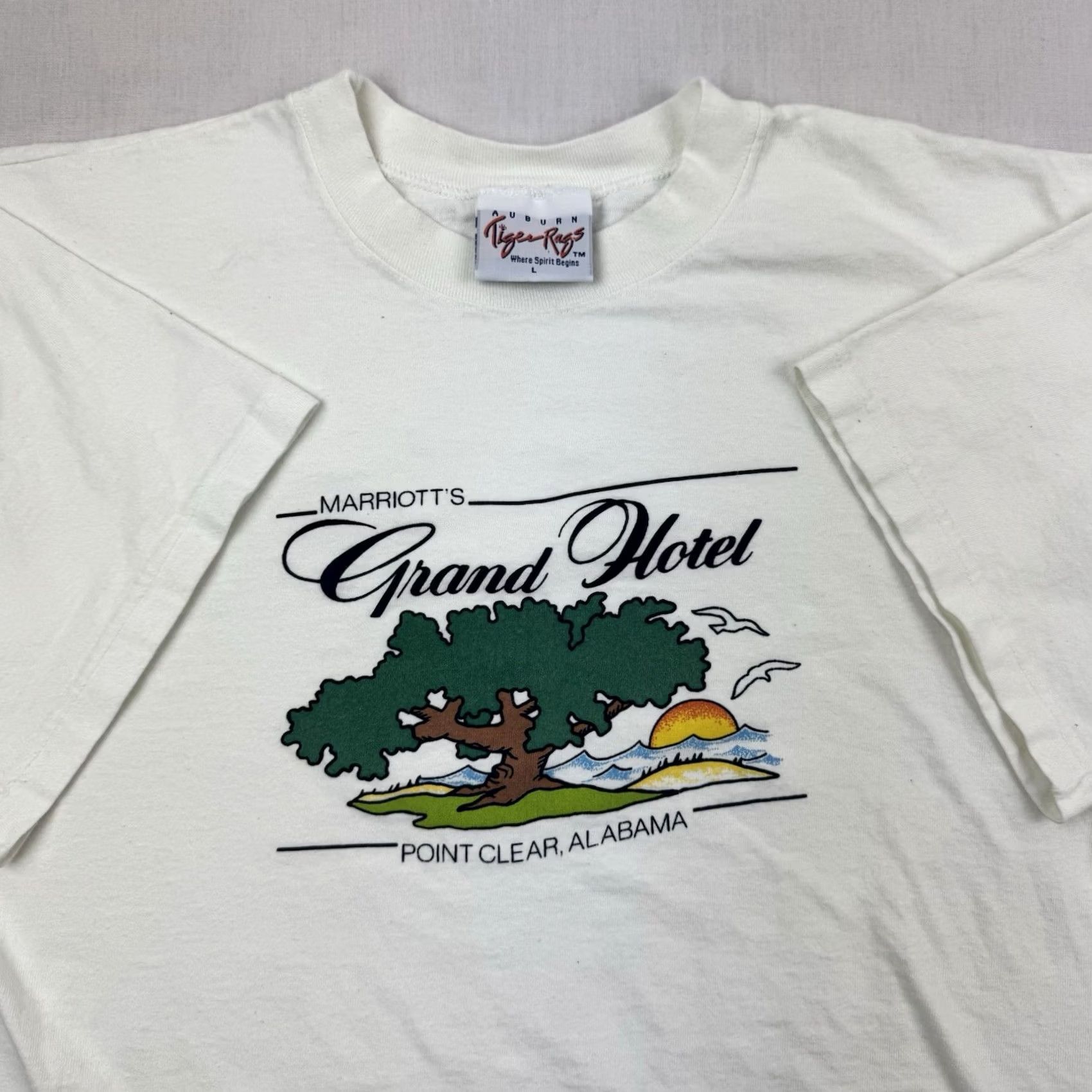 Vintage VINTAGE Auburn College 90s T-Shirt Adult Large Ivory Short Sleeve Crew Neck Mens Size US L / EU 52-54 / 3 - 2 Thumbnail