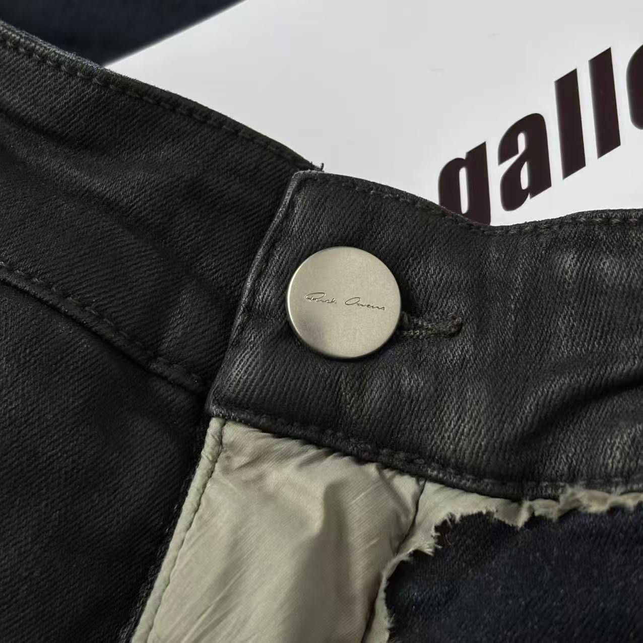 Rick Owens Rick Owens Waxed Tyrone Cut Reconstructed Denim “SAMPLE” Size US 34 / EU 50 - 6 Thumbnail