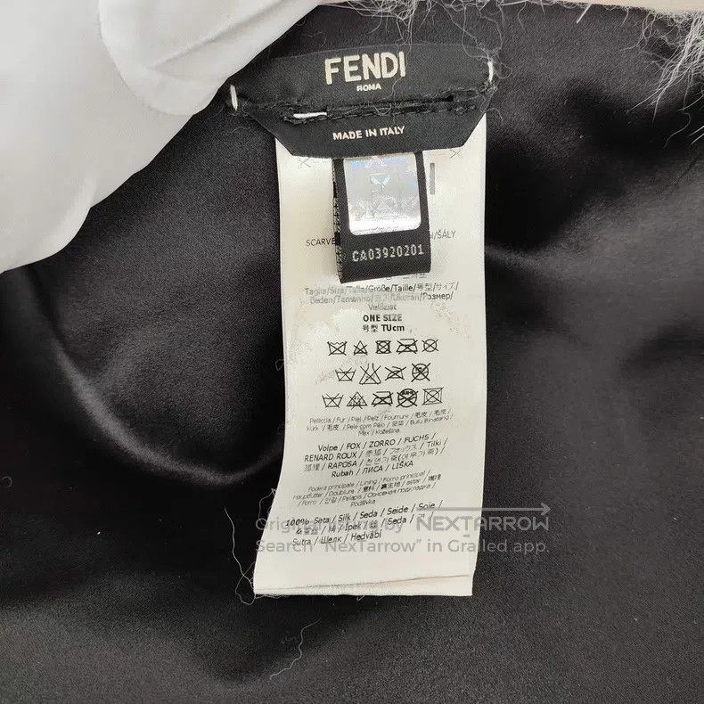 Fendi Fendi Black and white fur shawl Size ONE SIZE - 3 Thumbnail