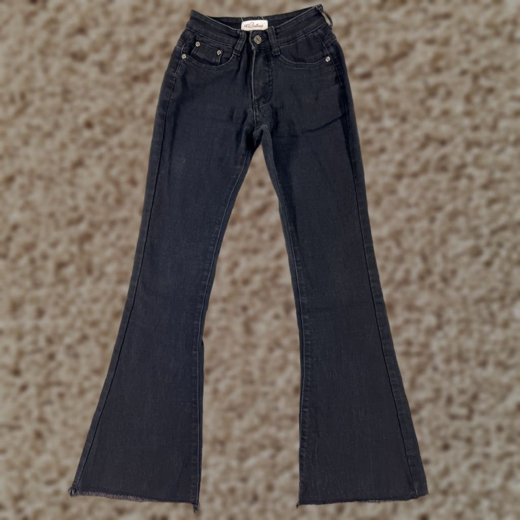 Vintage Red Bottoms Womens Flared Jeans Pants Low Rise Black Cotton Blend 28in Inseam 00 Size 24" / US 00 / IT 34 - 1 Thumbnail