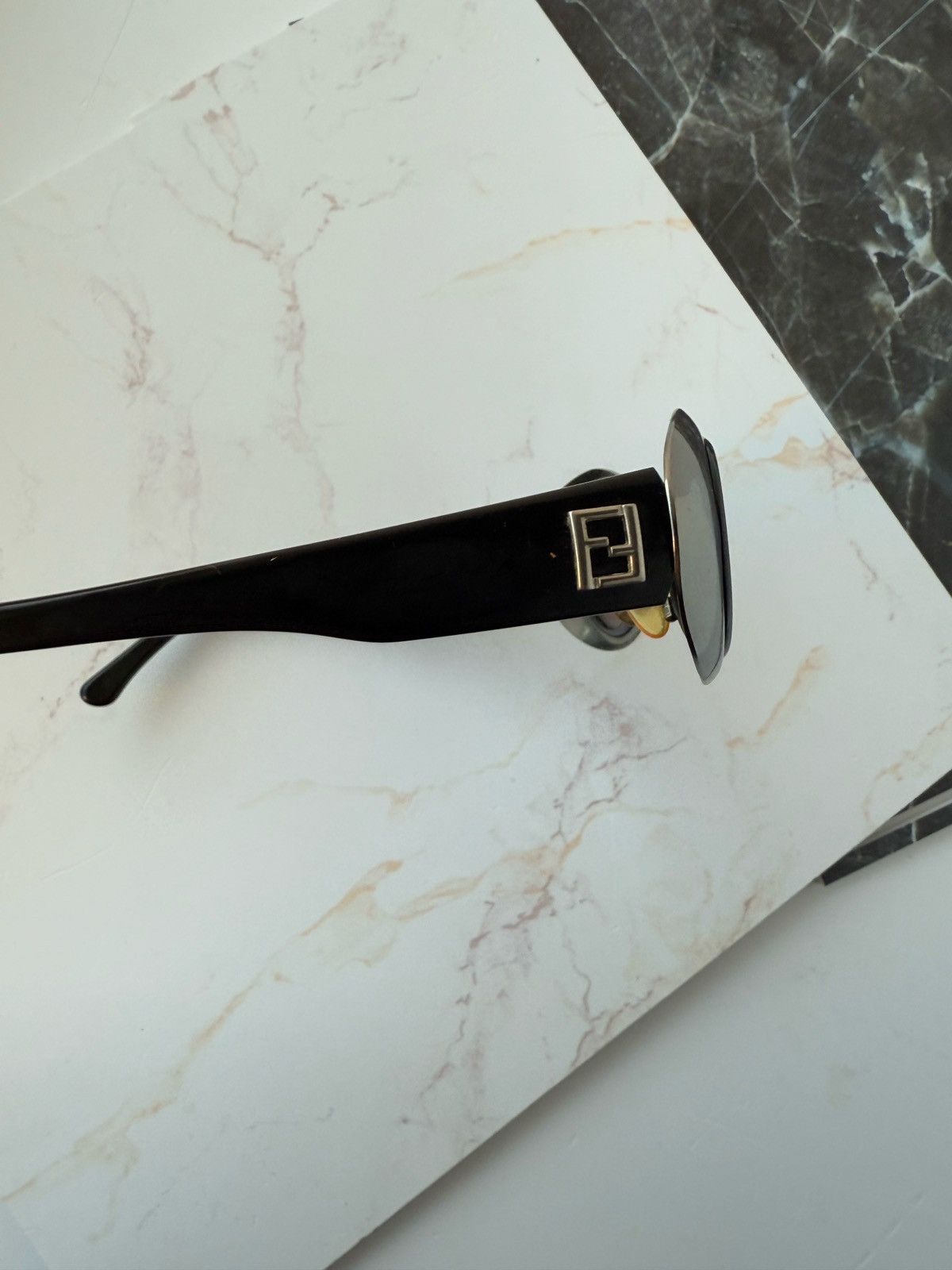 Fendi Vintage Fendi sunglasses kurt cobain Size ONE SIZE - 11 Thumbnail