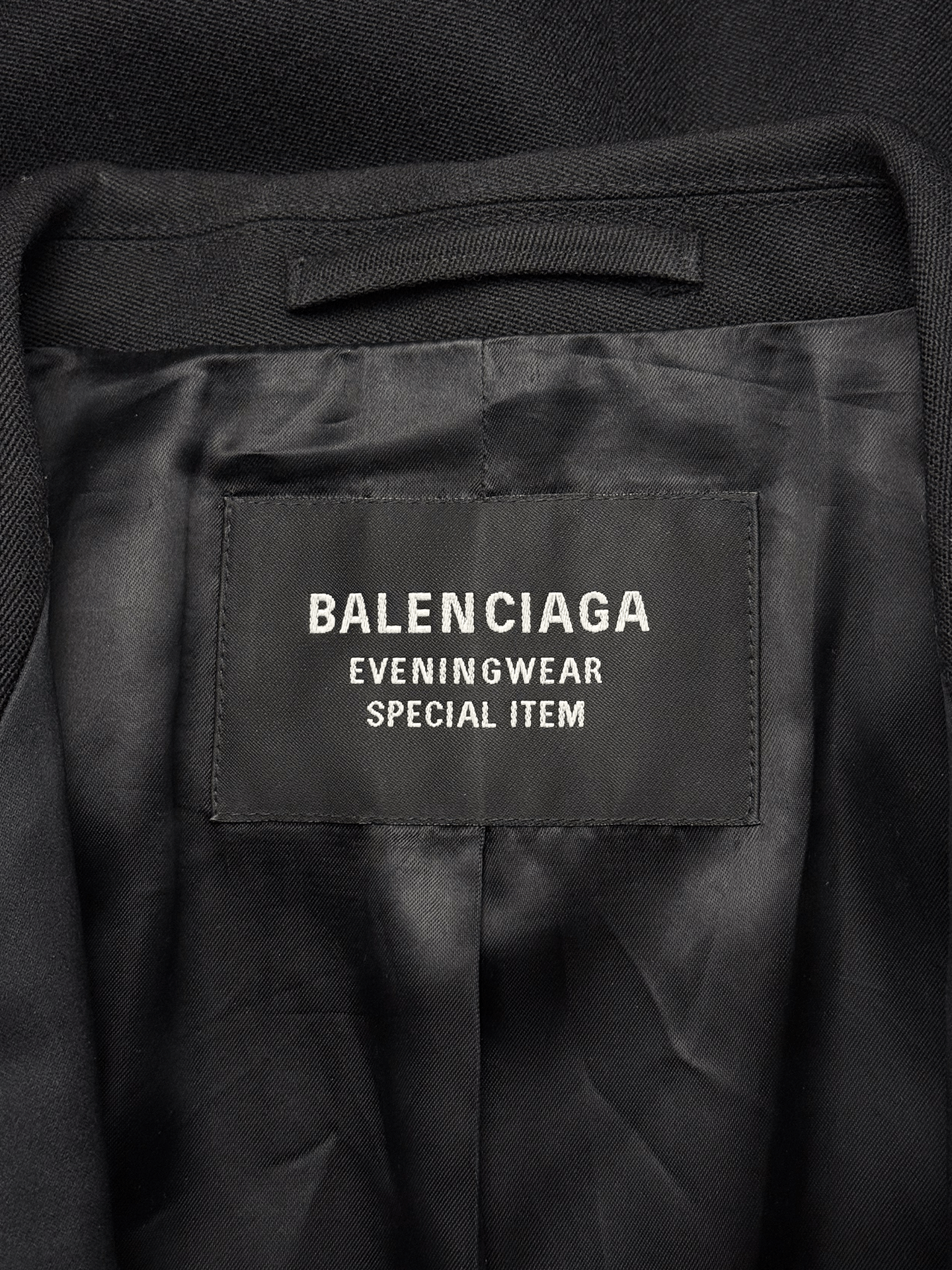 Balenciaga Balenciaga Eveningwear satin lapels tuxedo blazer jacket Size XL / US 12-14 / IT 48-50 - 2 Thumbnail