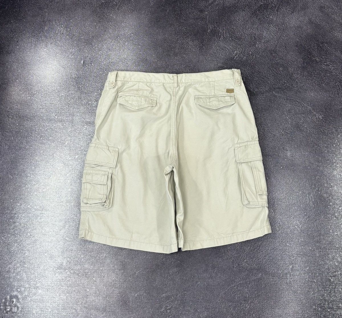 Izod Vintage IZOD 2000s Wide-Leg Utility Hype Baggy Cargo Shorts Size US 38 / EU 54 - 2 Thumbnail