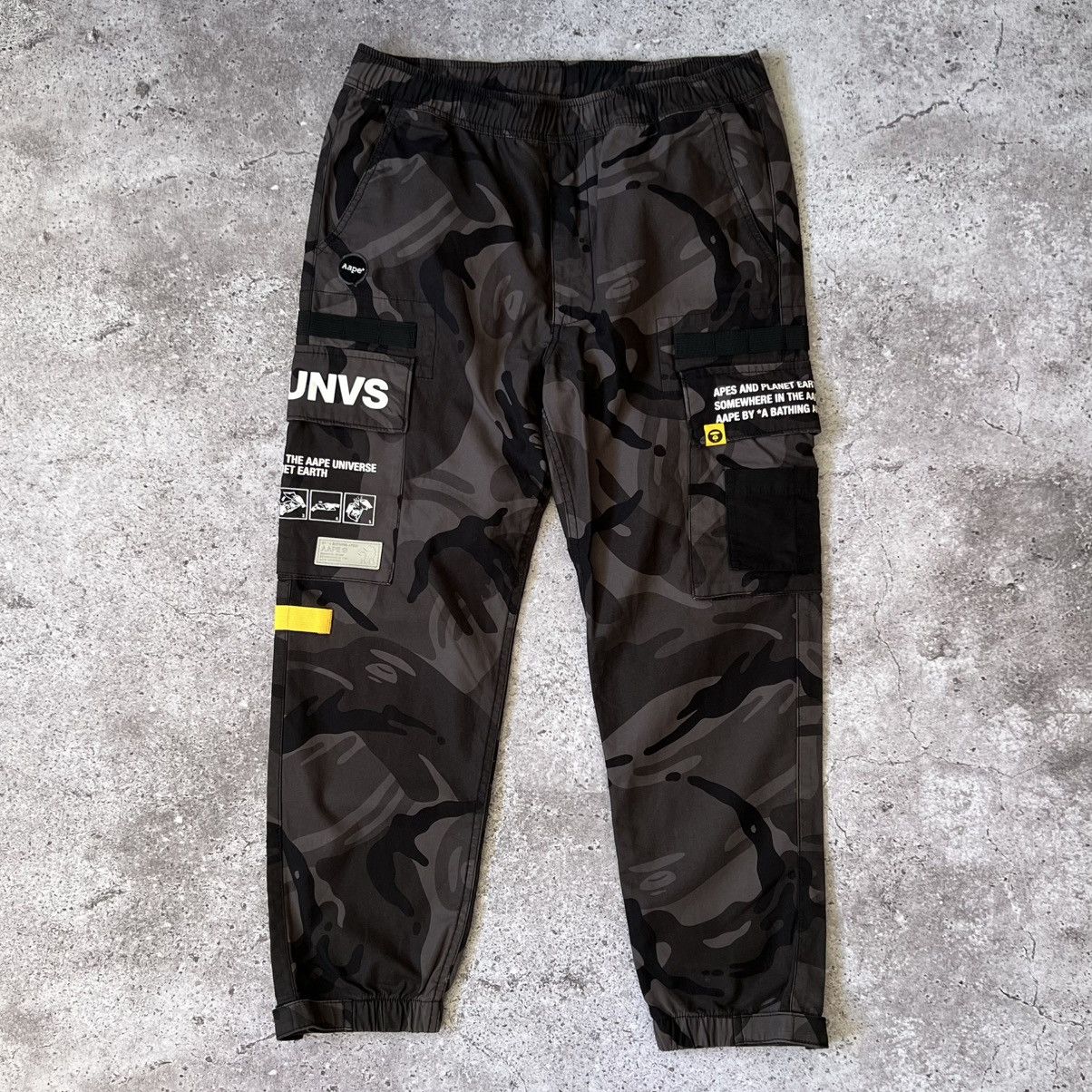 Aape AAPE By A Bathing Ape Moonface Camo Cargo Pants L Size US 33 - 1 Thumbnail