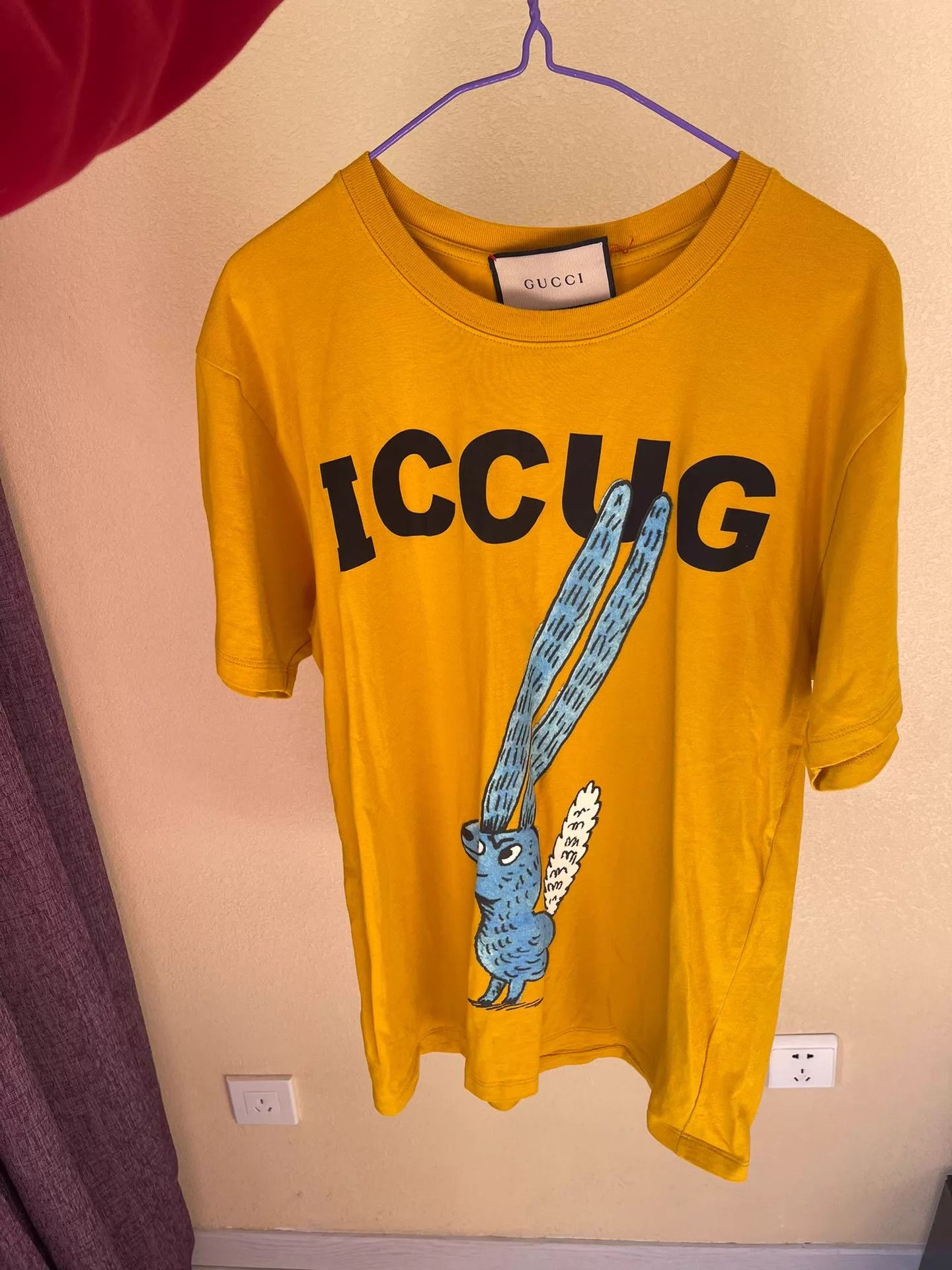 Gucci Gucci T-Shirt XS Fits L Like New Yellow Big Logo Cartoon Size US XS / EU 42 / 0 - 1 Thumbnail
