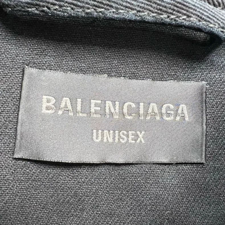 Balenciaga Balenciaga Distressed Denim Jacket XL. Size US XL / EU 56 / 4 - 7 Thumbnail