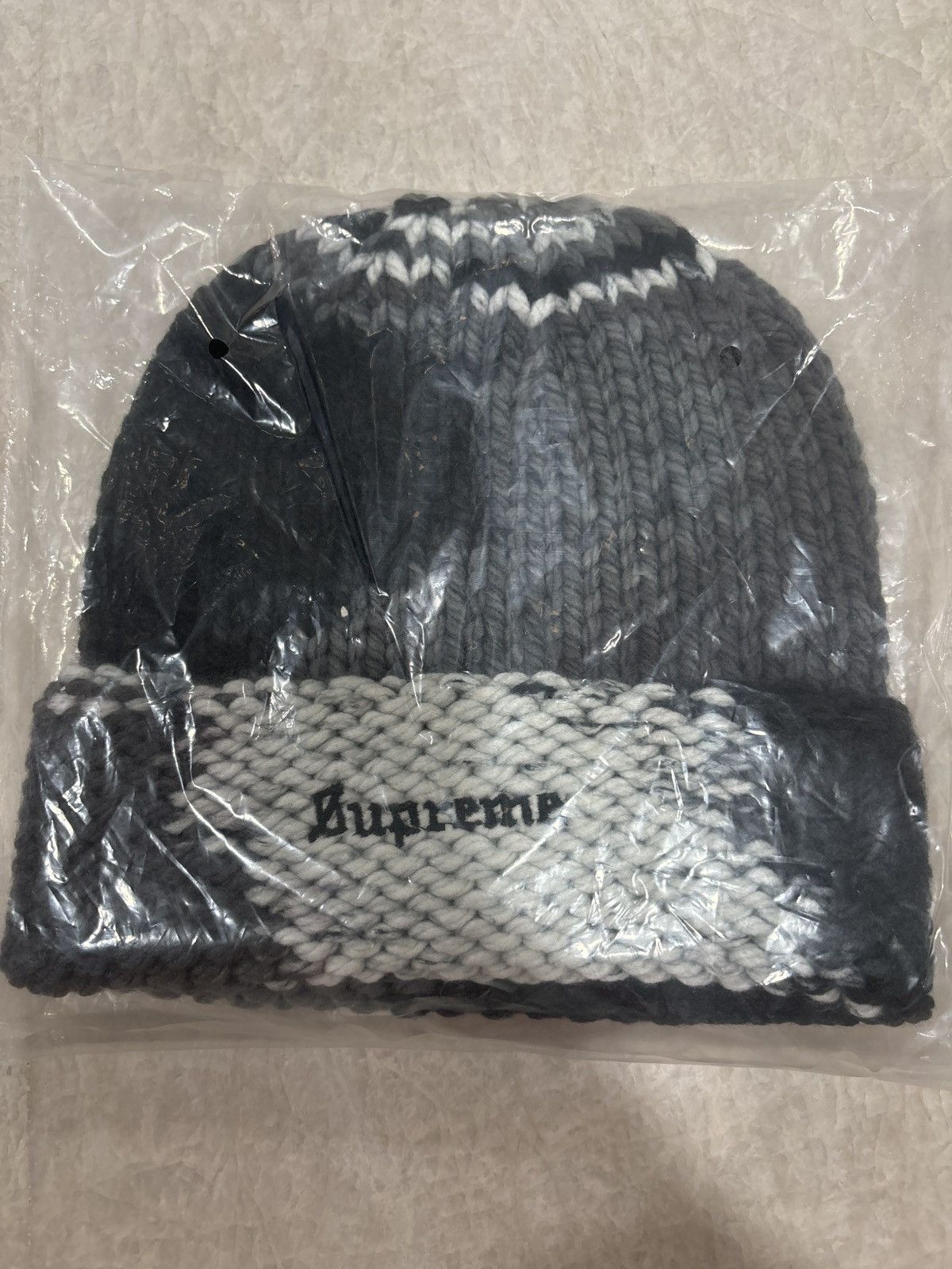 Supreme Supreme gradient space dye beanie Size ONE SIZE - 2 Thumbnail