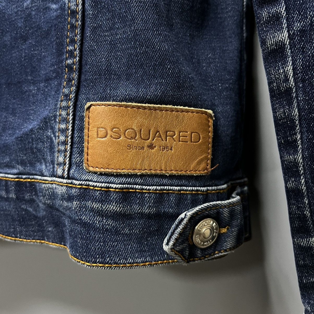Dsquared2 Dsquared2 Women's Distressed Denim Jacket Size S Size S / US 4 / IT 40 - 17 Thumbnail