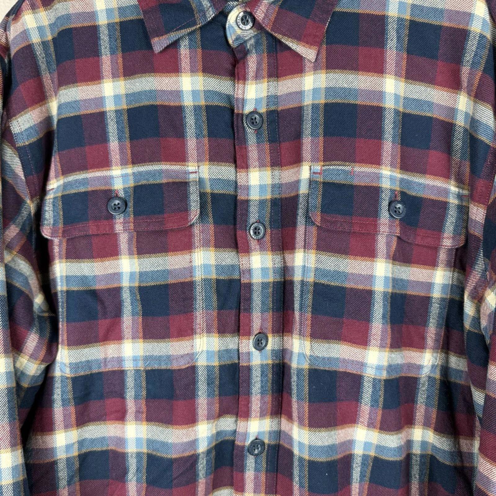L.L. Bean L.L. Bean Flannel Men's L Navy Burgundy Fleece 100% Cotton Size US L / EU 52-54 / 3 - 2 Thumbnail