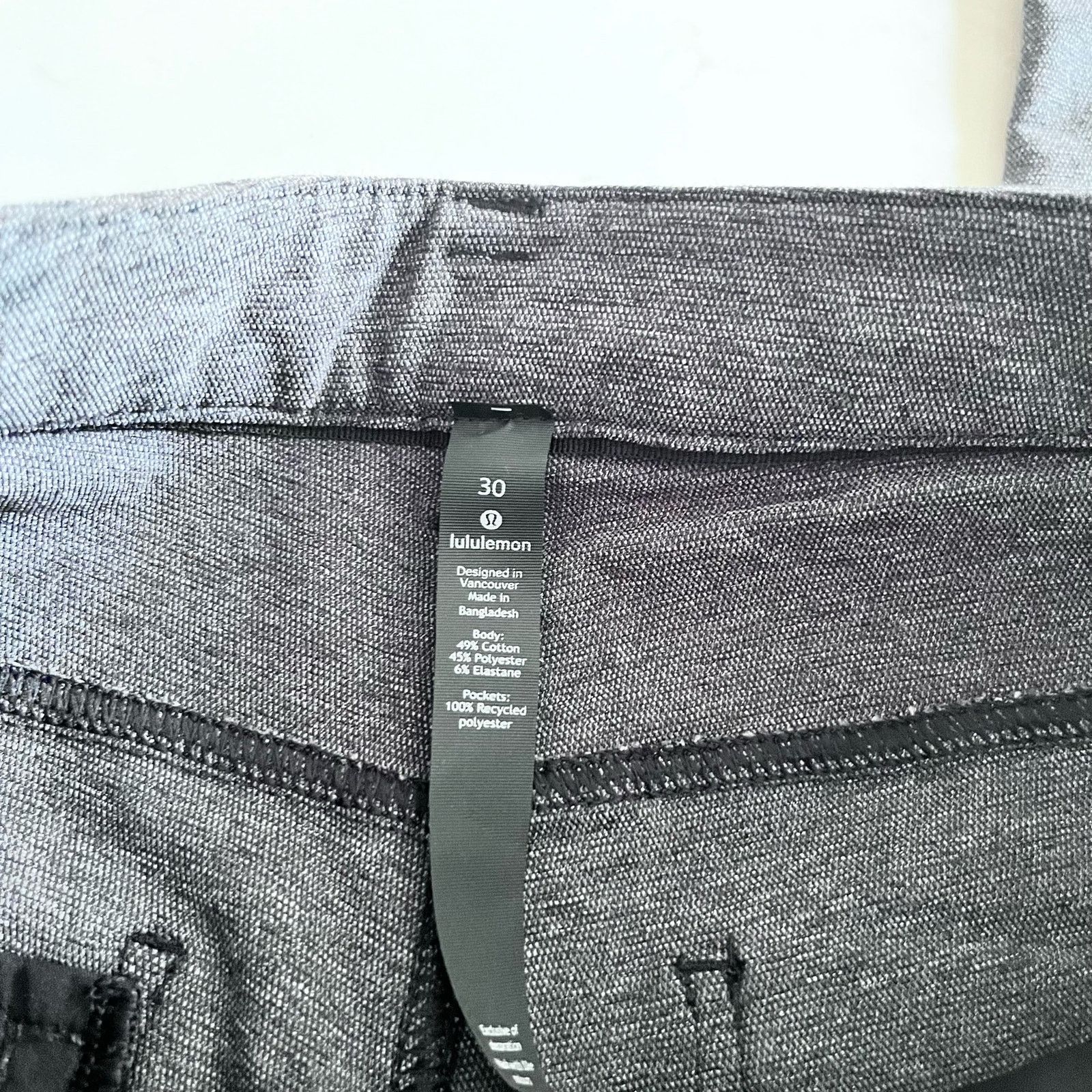 Lululemon Lululemon Mens Heather black ABC Skinny Pant 30x34 NWT Size US 30 / EU 46 - 7 Thumbnail