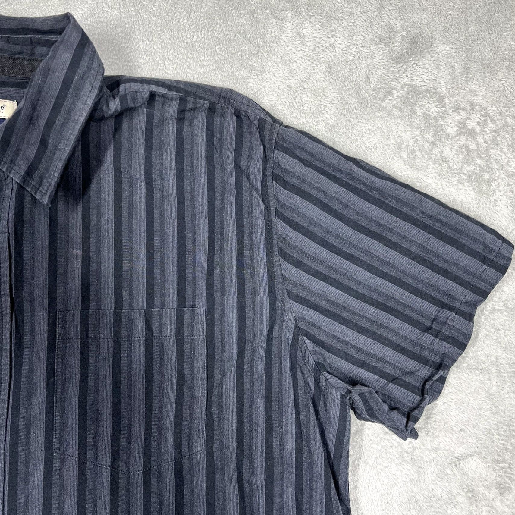 Anchor Blue VINTAGE Anchor Blue Men’s Button-Up Shirt XXL Black Striped Short Sleeve Casual Button-Up Shirt Size US XXL / EU 58 / 5 - 3 Thumbnail