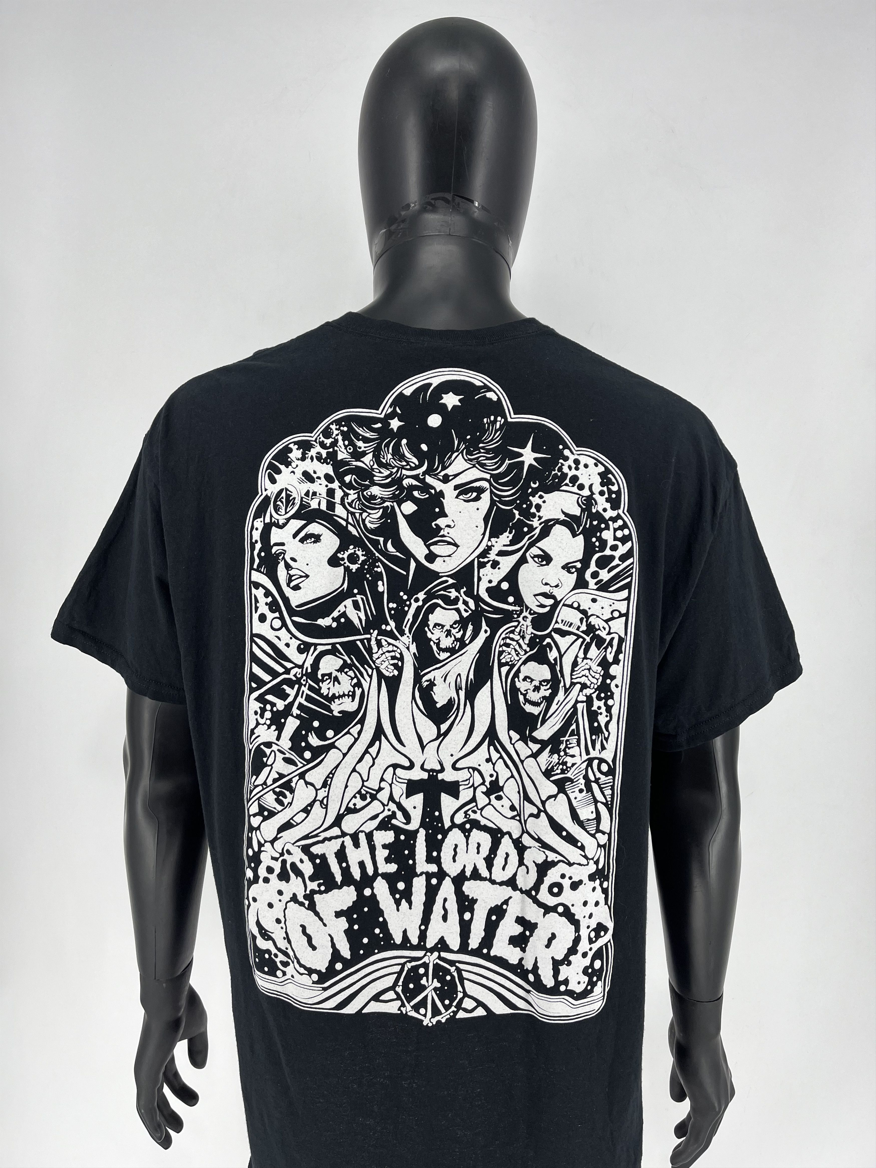 Vintage .Vintage Y2K ADULT “ Sexy Girl Porno XxX “ Graphic Tee Size US XL / EU 56 / 4 - 1 Thumbnail