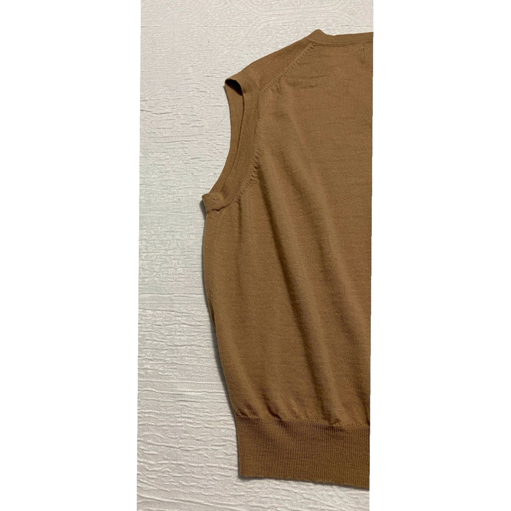 Vintage Cezani Merino Wool Vest Mens XL Sleeveless Knit Top Brown V-Neck Buttonless Pullover Lightweight All Seasons Business Casual Workwear Vest Size 46R - 5 Thumbnail